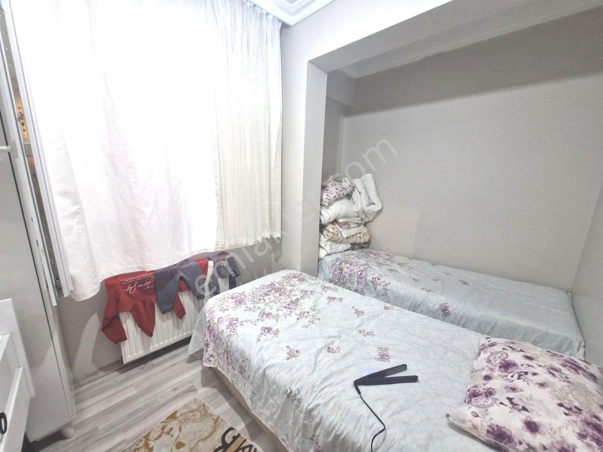 Mevlana Camii Yakını Satılık 1+1 Yüksek Giriş Kat Mülkiyetli - Görsel 4