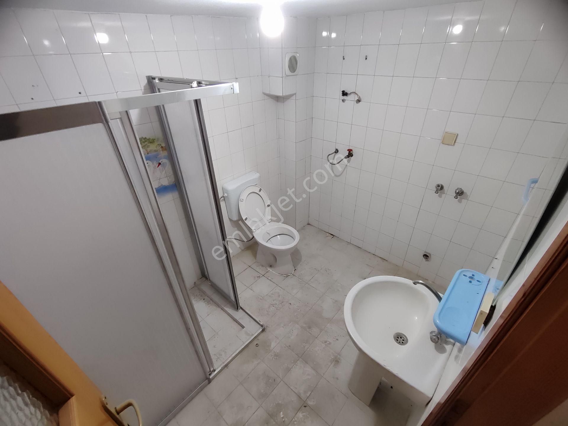 Kardeşten Edremit Merkezde Doğalgazlı Ayrı Mutfaklı Ara Kat Geniş 3+1 Daire - Görsel 28