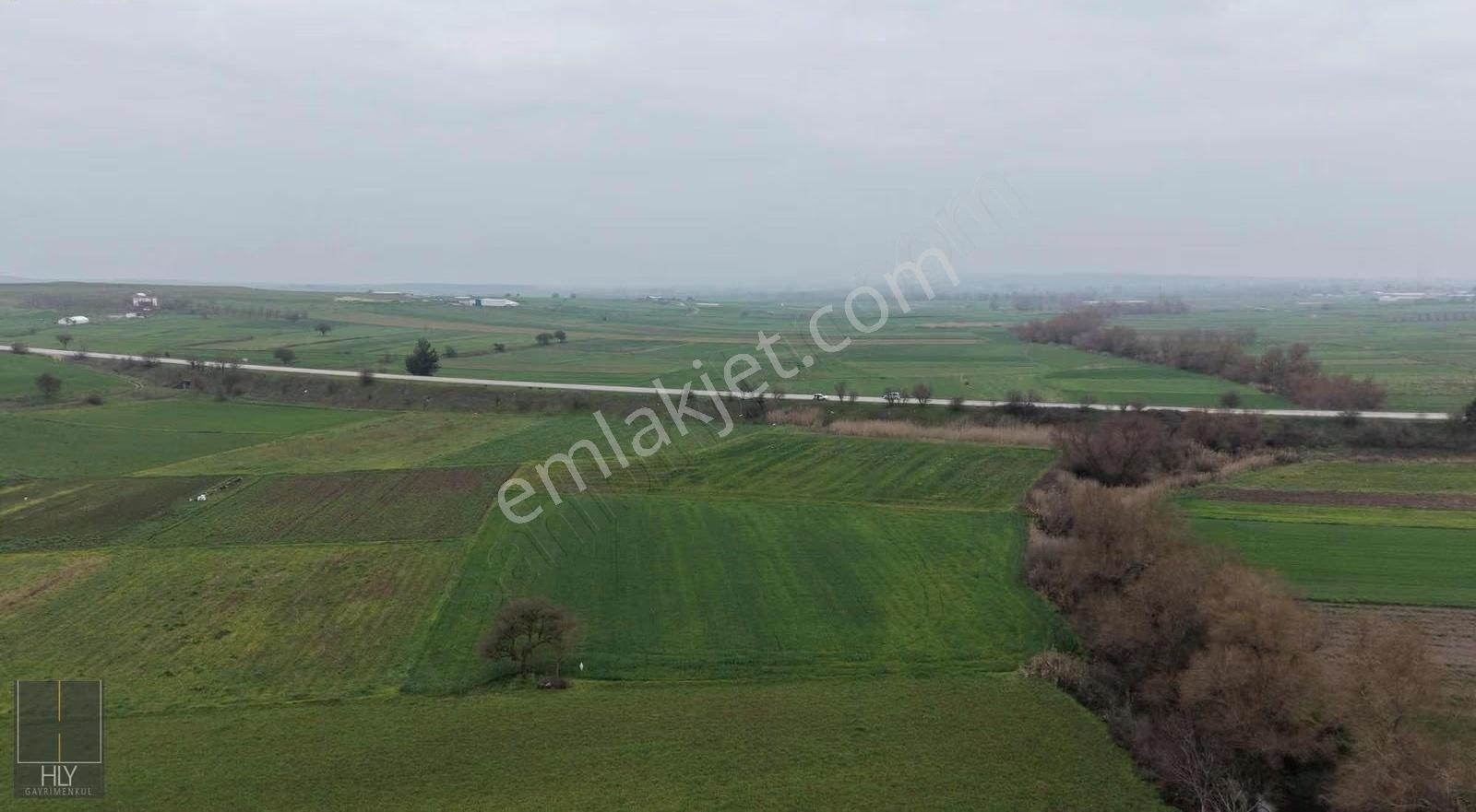 Hly'den Balıklı Mah De Anayola 75m Mesafede Satılık 5675m2 Tarla - Görsel 12