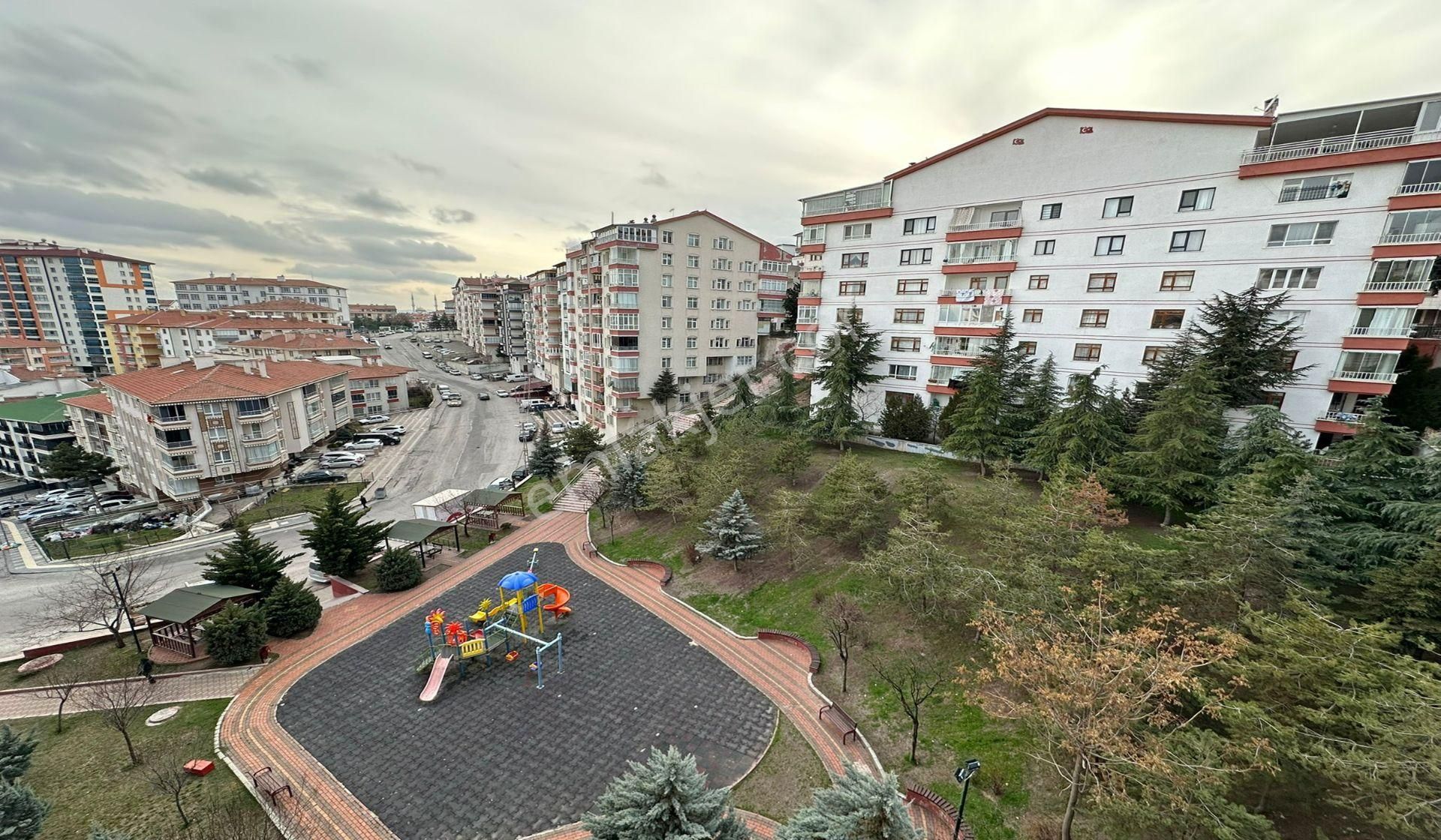 Bademlikde Park Manzaralı Geniş 3+1 Yeni Binada Asansörlü - Görsel 18