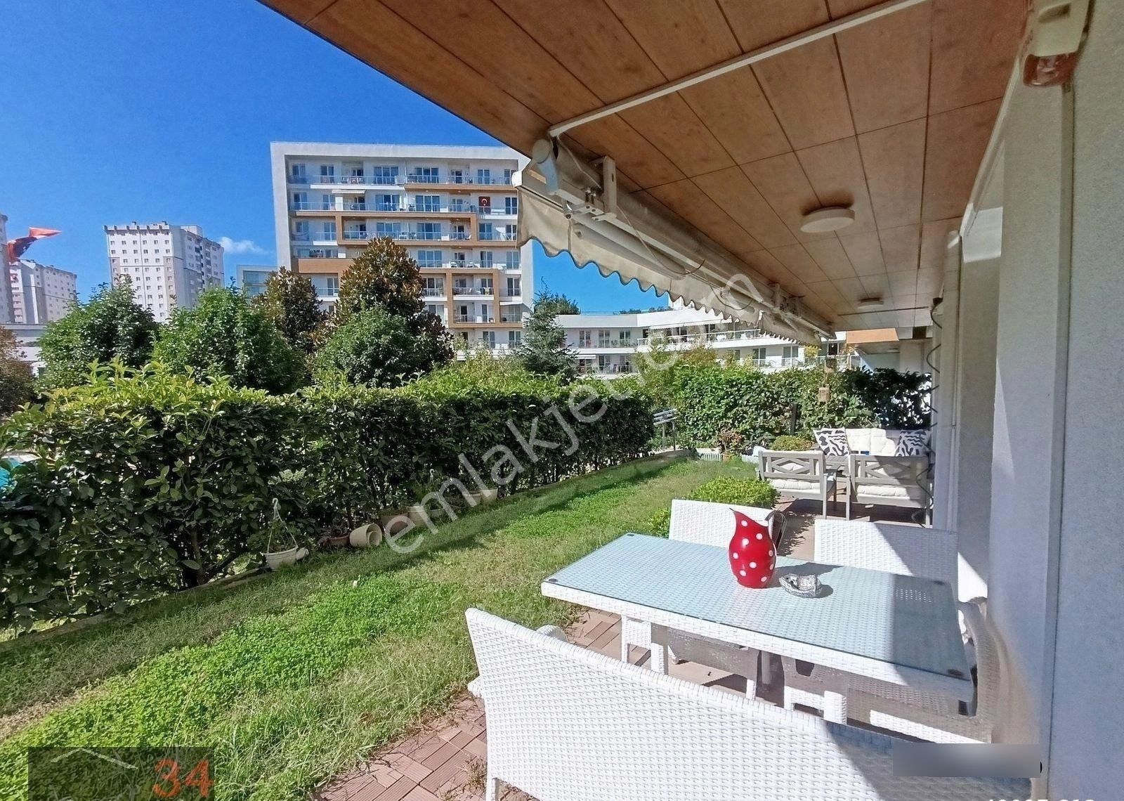 Küçükçekmece Atakent'te Satılık 3+1 Bahçe Katı, Sosyal Donatılı Lüks Site İçinde! - Görsel 5