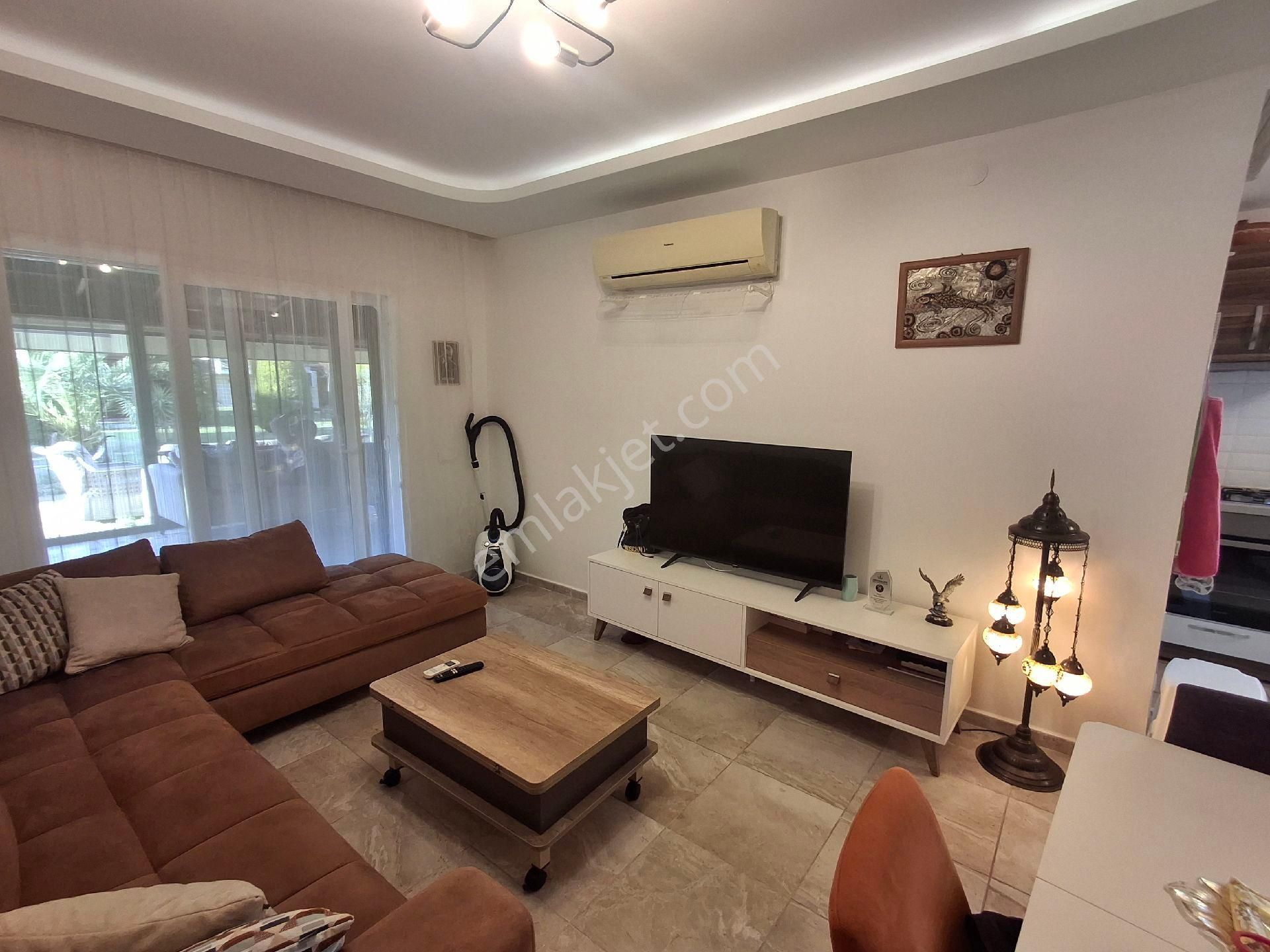 Kuşadası Davutlar Yolunda Ege Birlik Tatil Köyünde Satılık Dubleks Yazlık Villa - Görsel 9