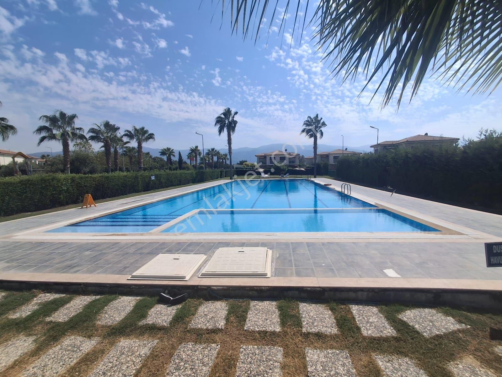 Kuşadası Davutlar Yolunda Ege Birlik Tatil Köyünde Satılık Dubleks Yazlık Villa - Görsel 31