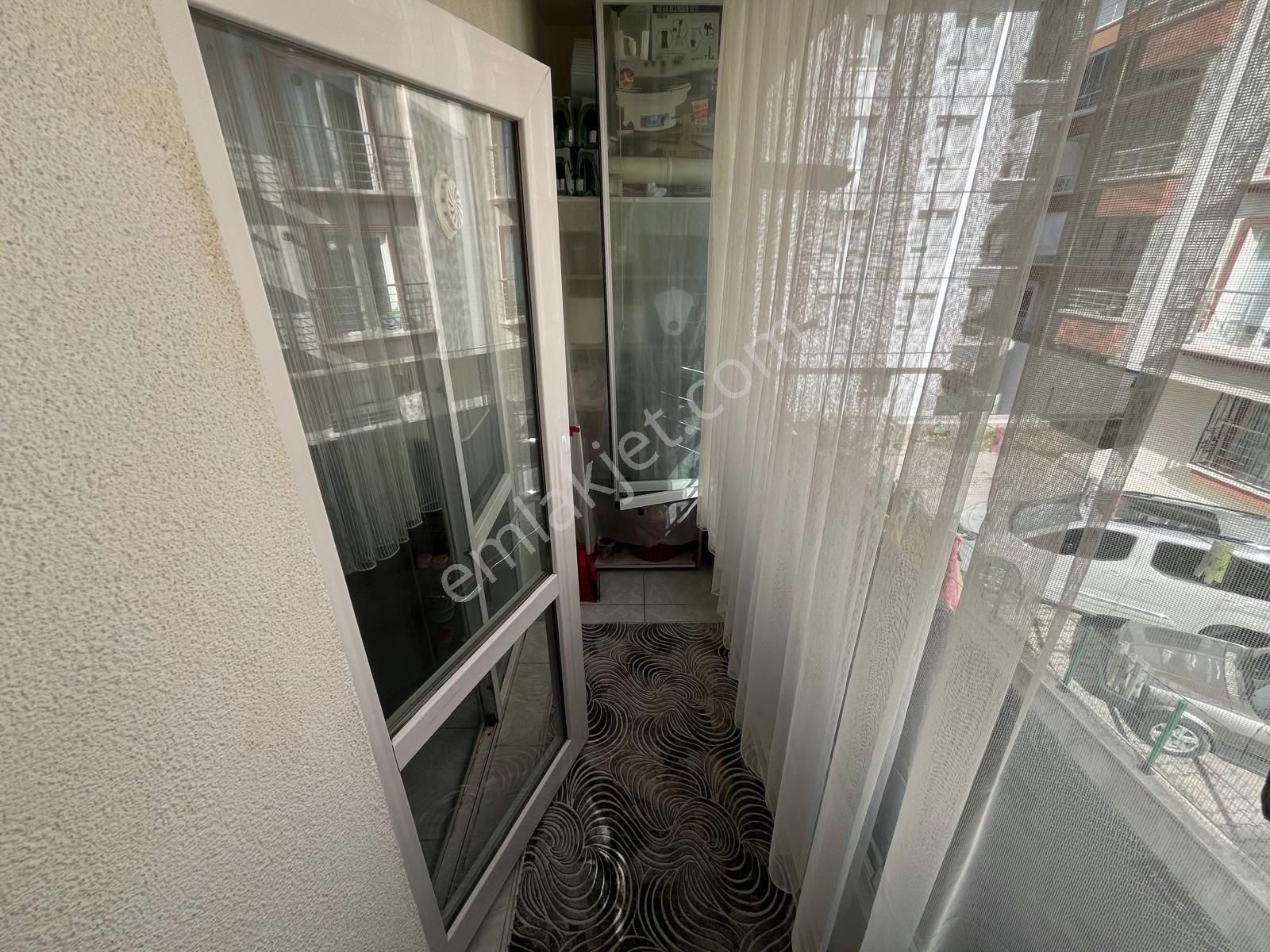 Ataparkta İskanlı Asansörlü Katta Fırsat Daire - Görsel 11