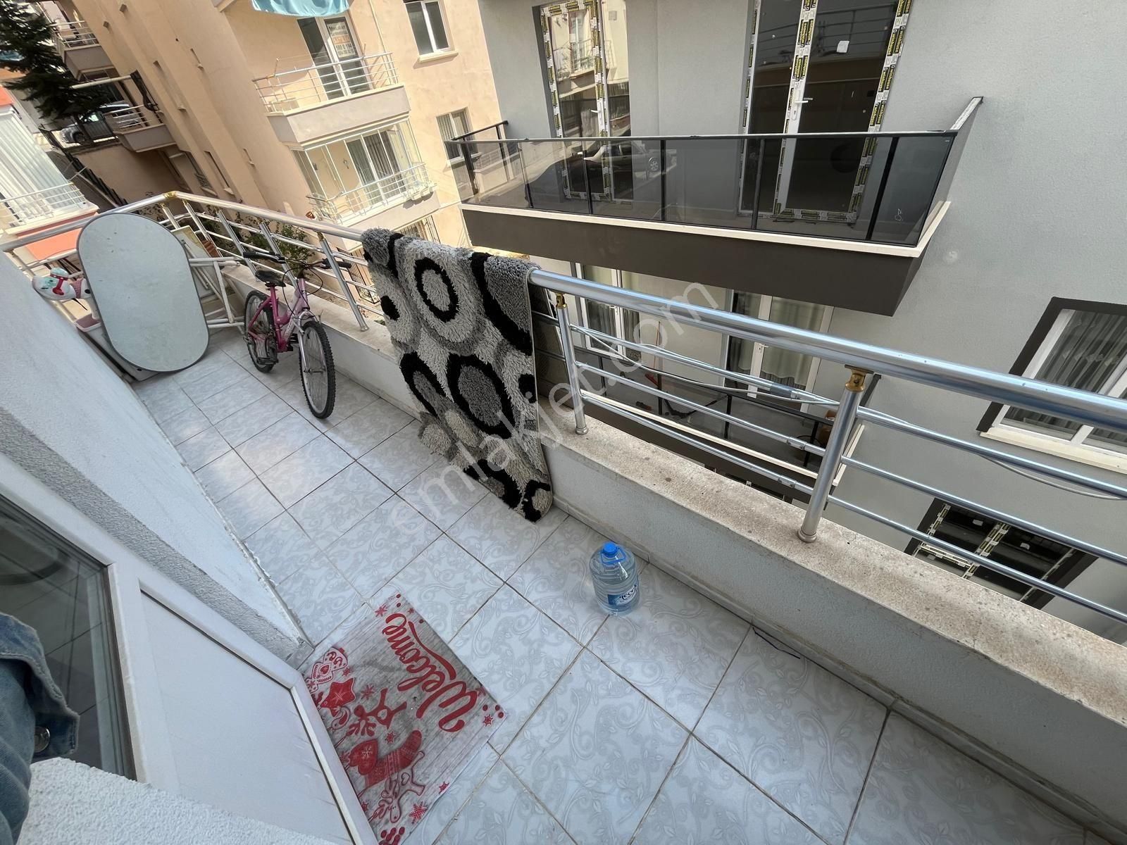 Ataparkta İskanlı Asansörlü Katta Fırsat Daire - Görsel 4