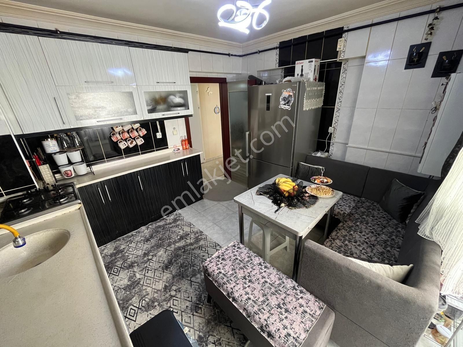 Ataparkta İskanlı Asansörlü Katta Fırsat Daire - Görsel 9