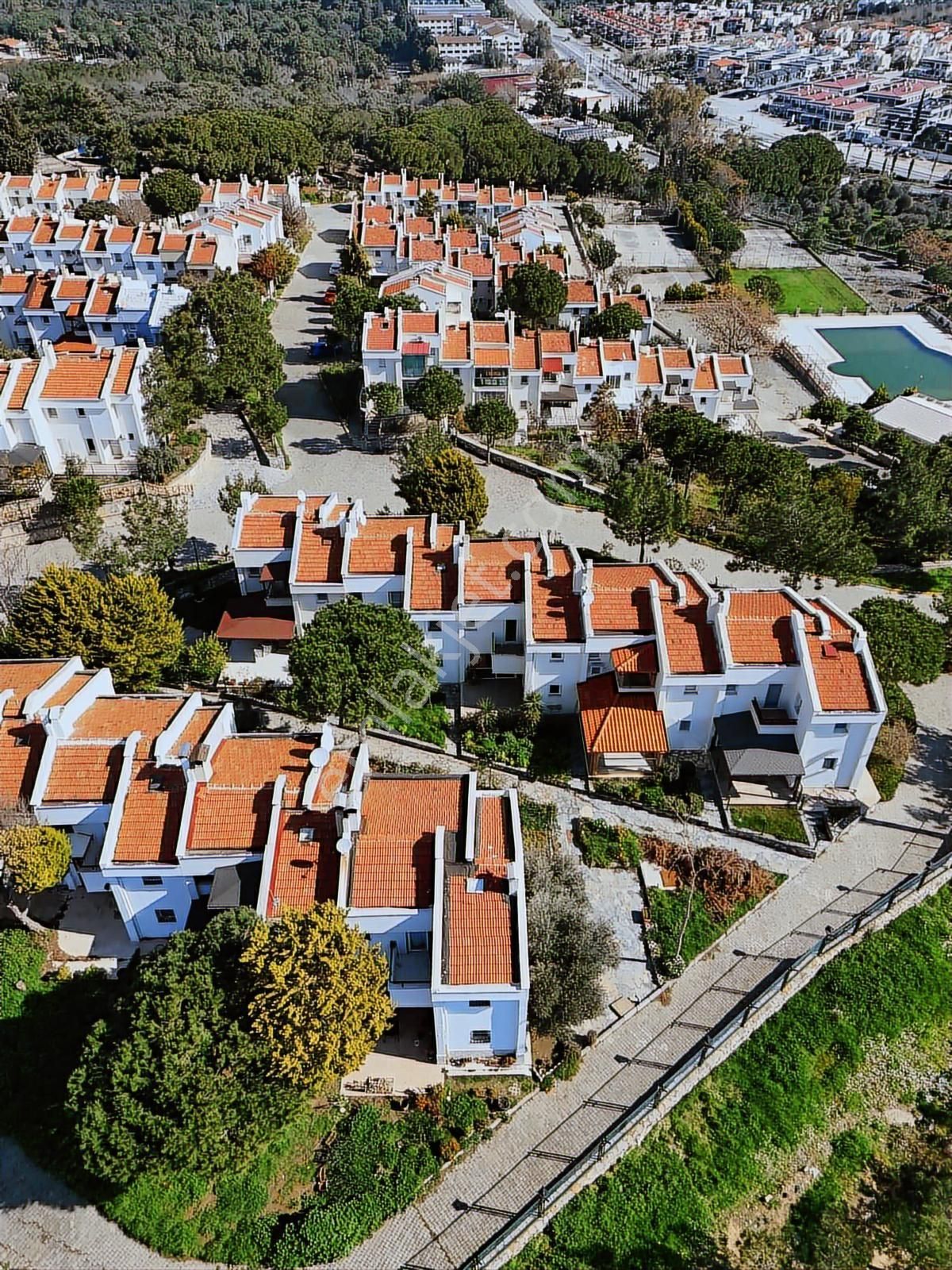 Ege Menderes Sitesi Kuştur | Denize Sıfır 3+1 | Güvenik Havuzlu - Görsel 30