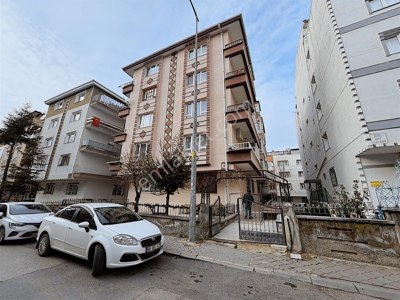 A L C Den Mareşal Çakmak Mah. Salon Bağımsız Asansörlü 3+1 Daire