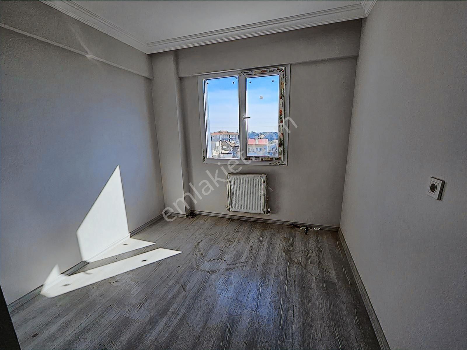 Fiyat Düştü...kelepir... Cadde Üzeri Satılık Sıfır Daire Arakat - Görsel 12
