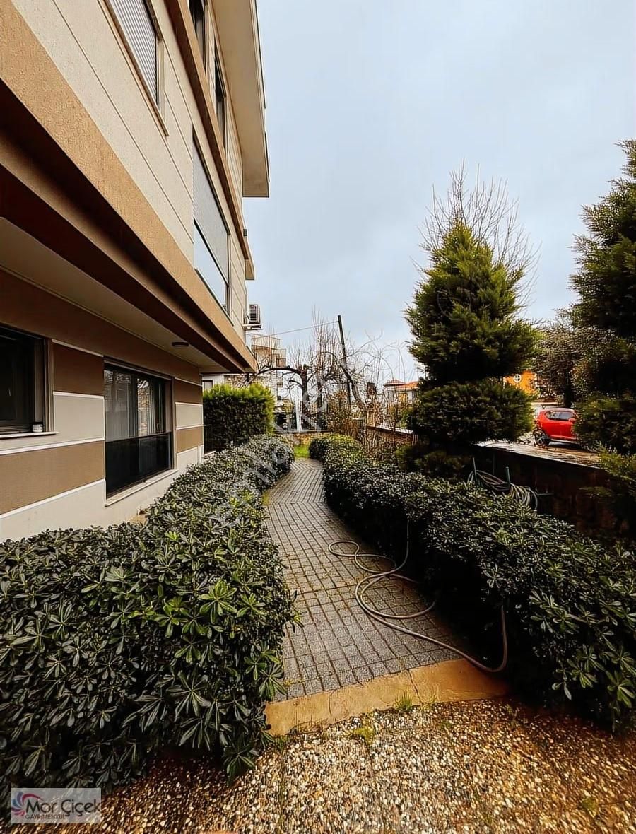 Güzelbahçe'de Denize 100 Mt Mesafede 2+1 Bahçeli Zemin Kat Daire - Görsel 3