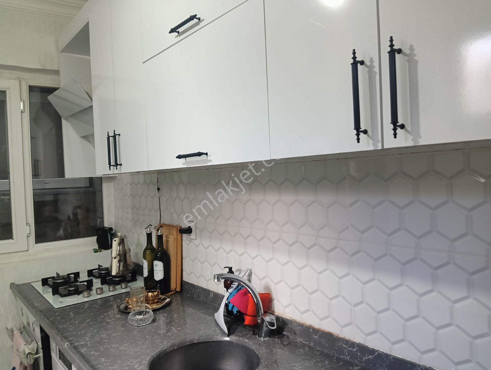 Akyol Gayrimenkul Den Satlık Müstakil Ev Sselimiye Mahllesinde Sobalı 3 Katlı - Görsel 6