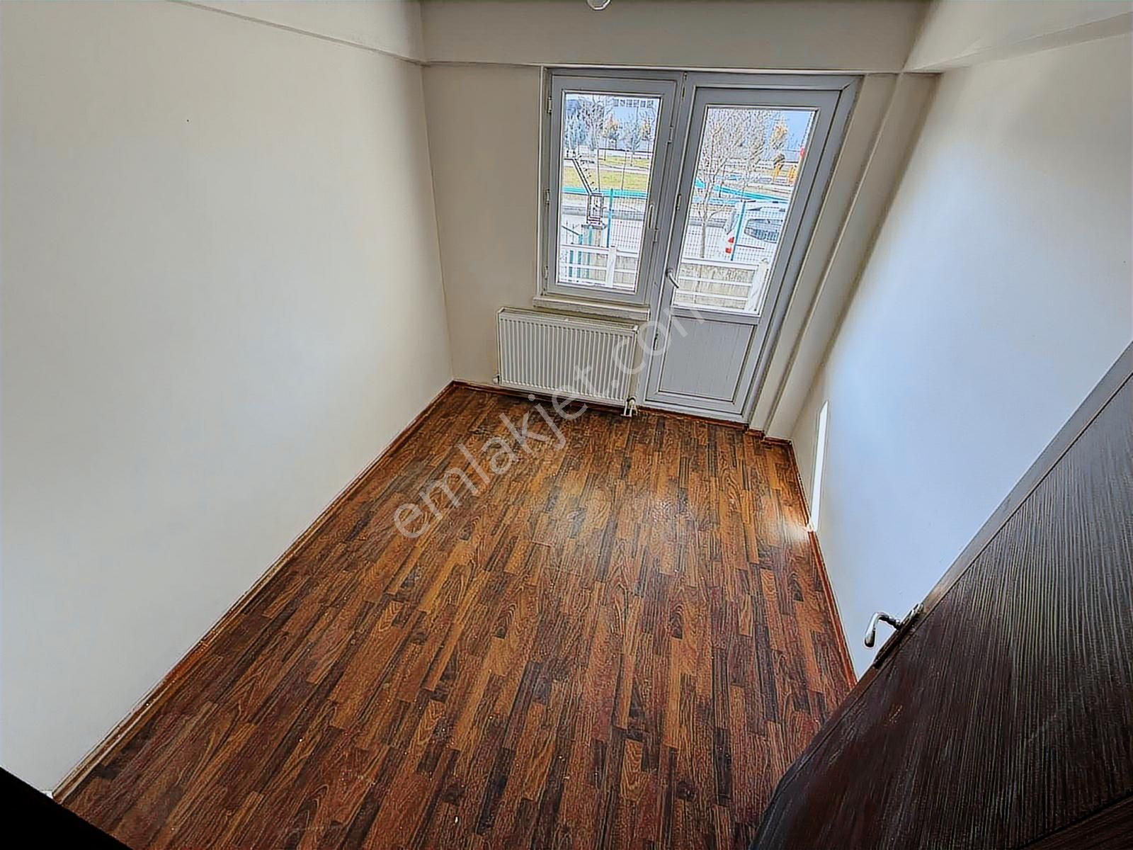 Ulukan'dan Ahi Evran Mah'de Park Cepheli Genç Binada 2+1 Daire ! - Görsel 23