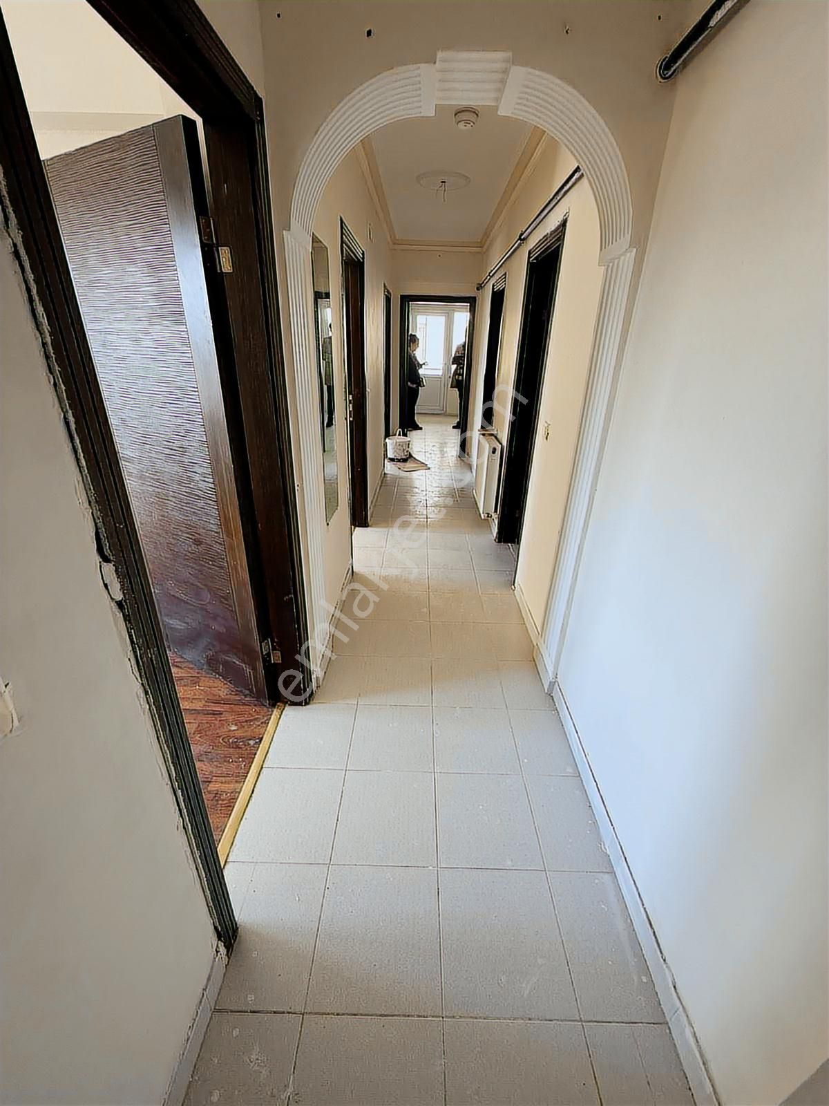 Ulukan'dan Ahi Evran Mah'de Park Cepheli Genç Binada 2+1 Daire ! - Görsel 9