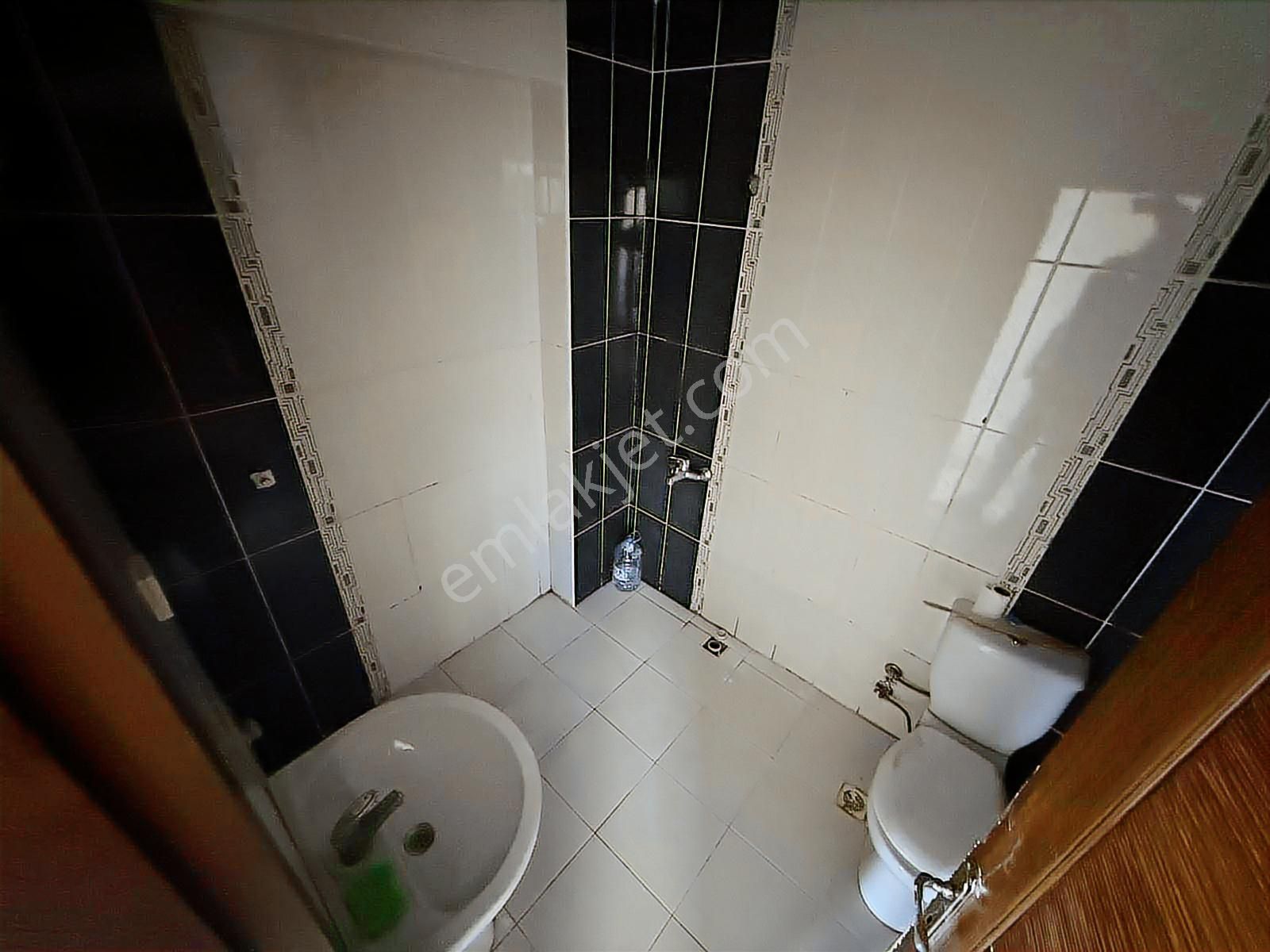 Ulukan'dan Ahi Evran Mah'de Park Cepheli Genç Binada 2+1 Daire ! - Görsel 10