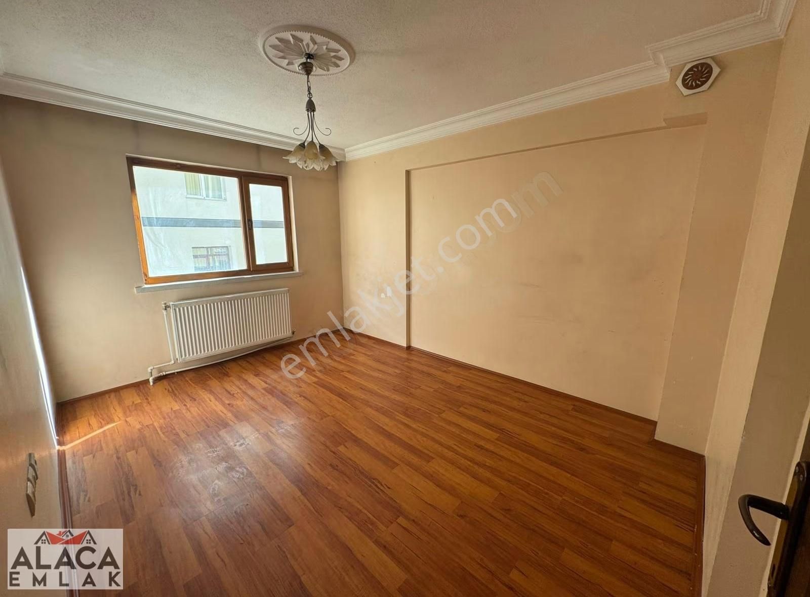 Hüseyin Gazi Göbekte 1.kat Ön Cephe 2+1 Daire - Görsel 16