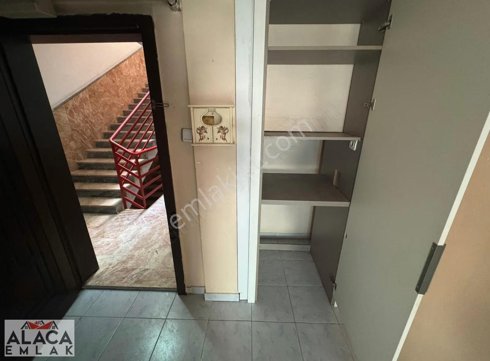 Hüseyin Gazi Göbekte 1.kat Ön Cephe 2+1 Daire - Görsel 20