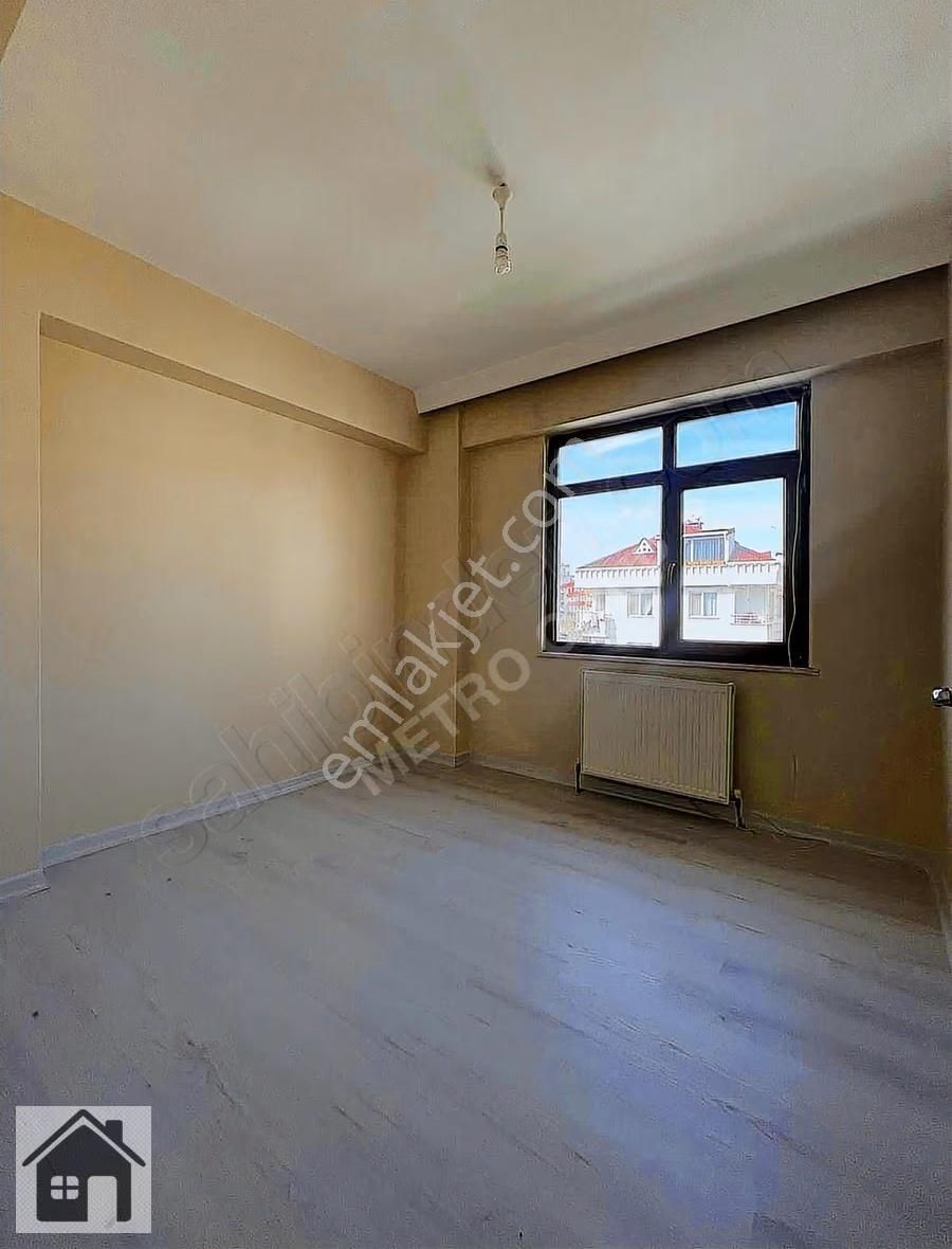 Güzelyurt'ta Metrobüse Yakın, Yeni 3+1 Kiralık Daire - Görsel 4