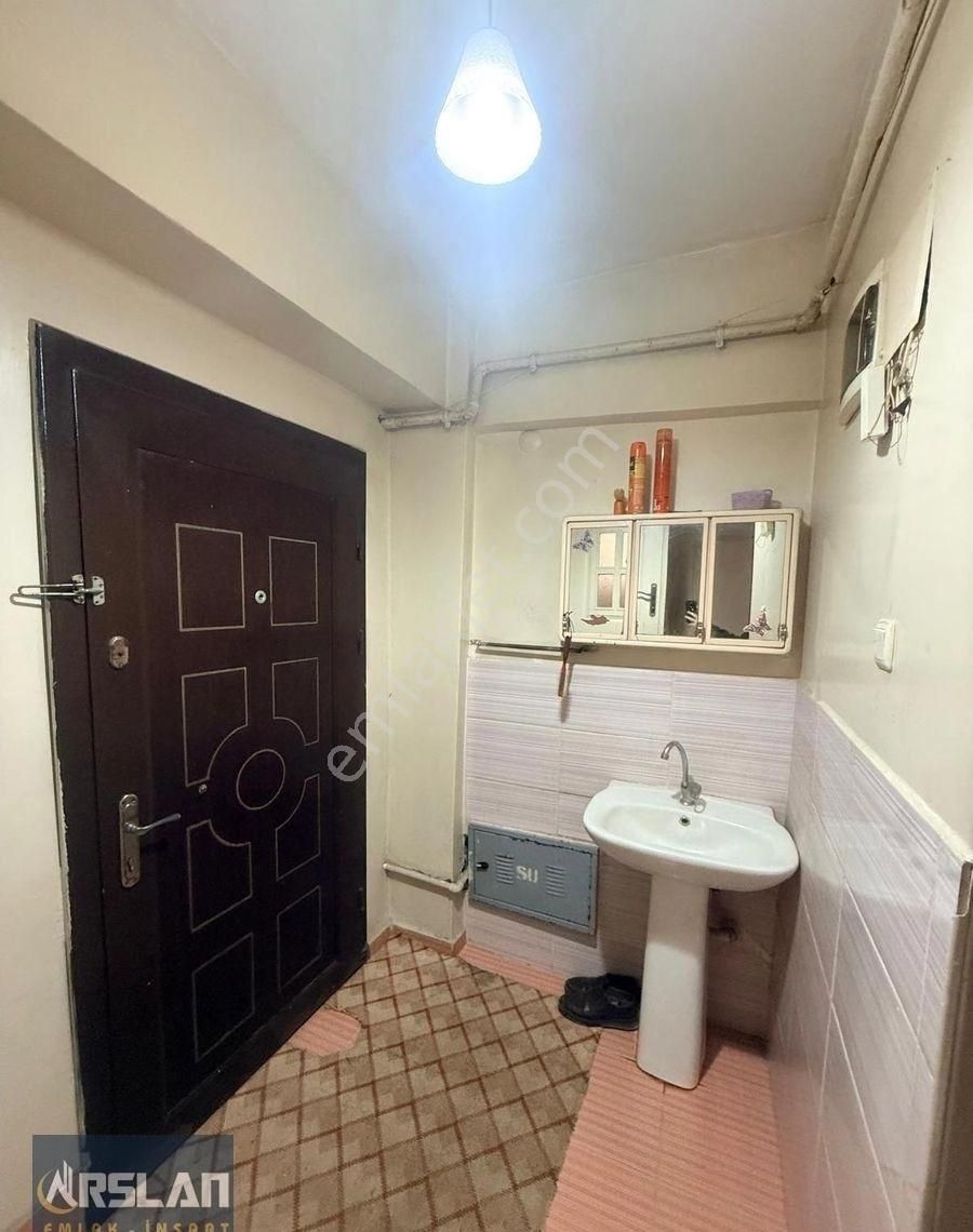 İnegöl Alanyurt Fatih Mah.2+1,90m2,3.kat,satılık Daire