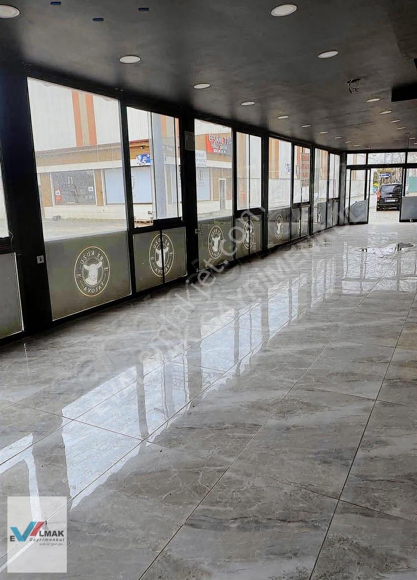 Yalova Merkezde Satılık 400 M² Çok Amaçlı Ticari Dükkan - Görsel 4