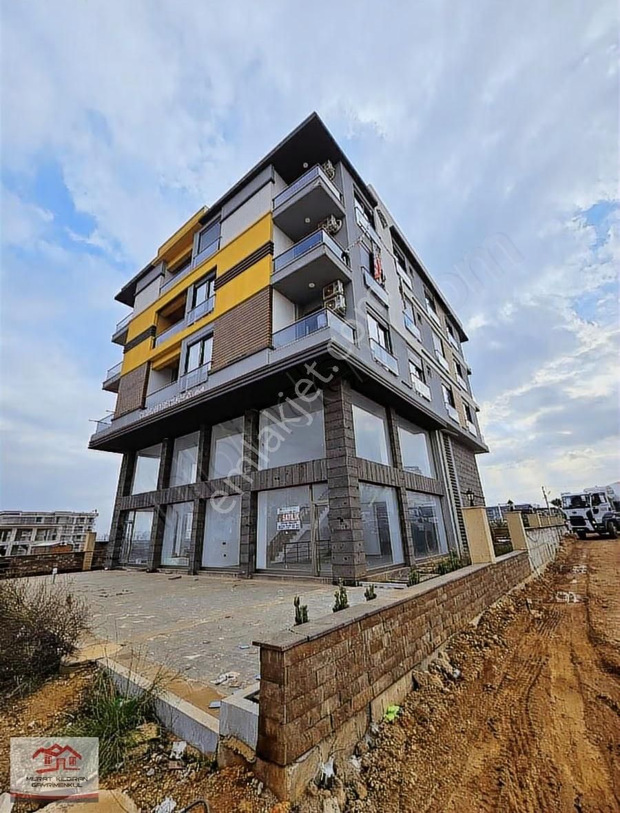 Ana Caddeye 50 Metre Mesafede Geniş 1+1