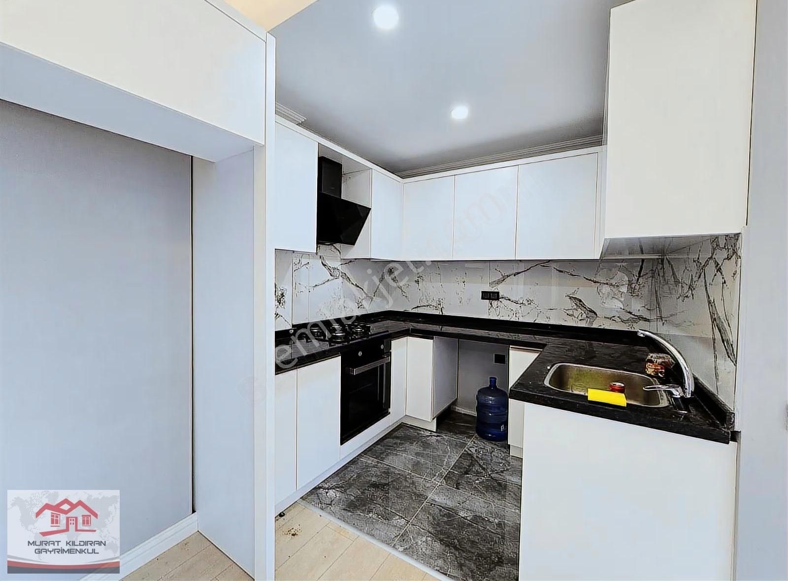 Ana Caddeye 50 Metre Mesafede Geniş 1+1 - Görsel 8