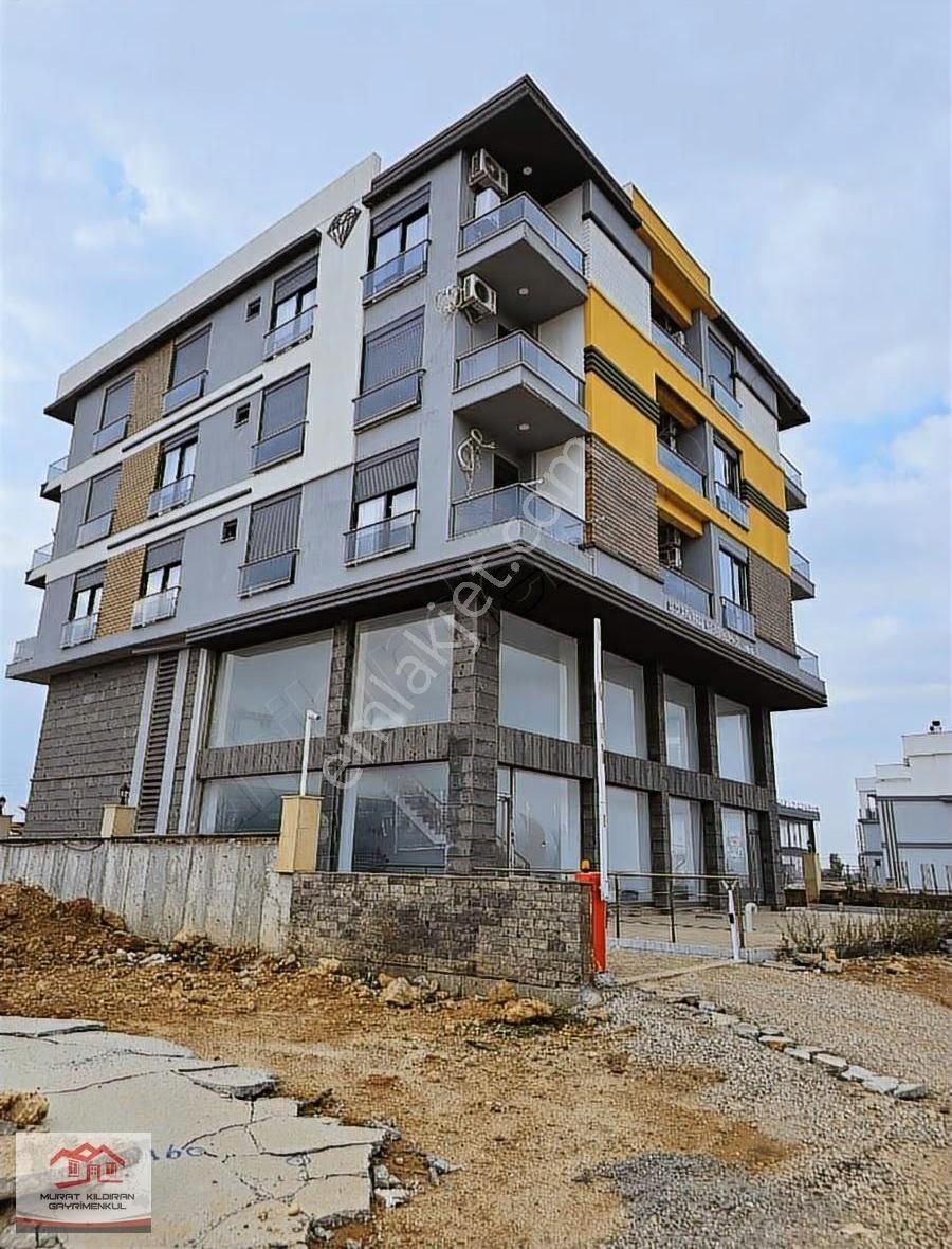 Ana Caddeye 50 Metre Mesafede Geniş 1+1 - Görsel 12