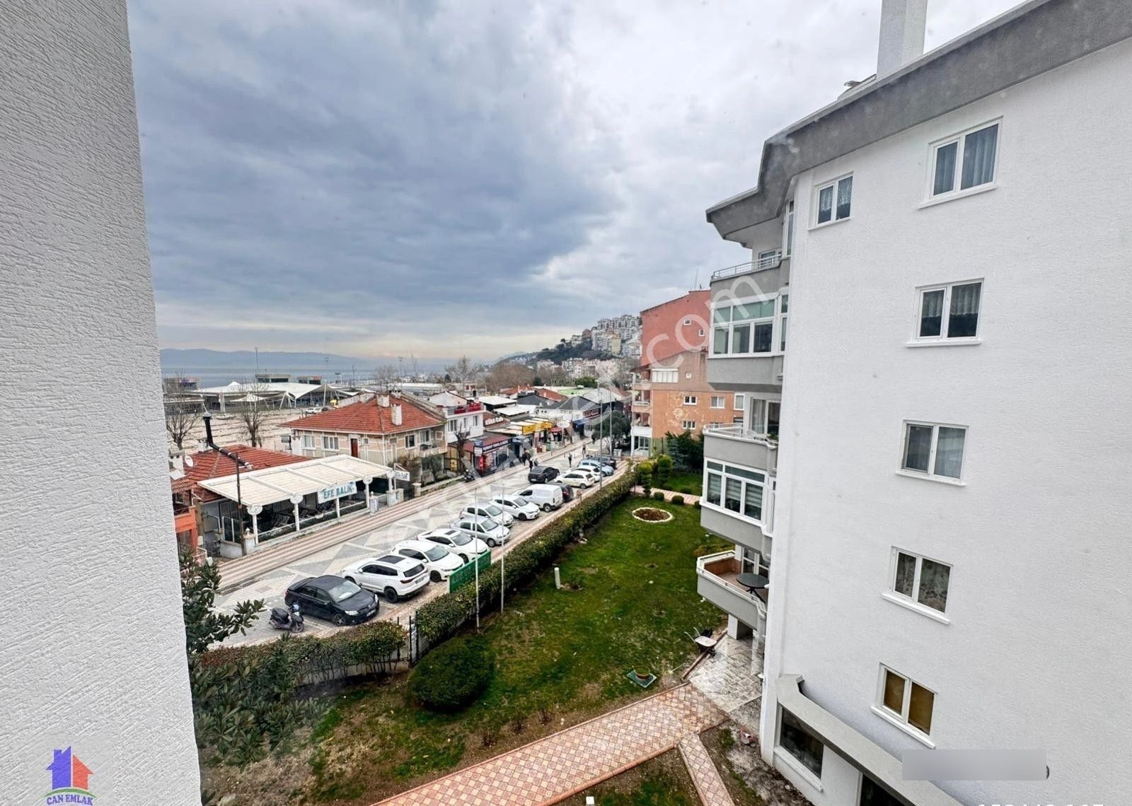Mudanya Eğitim Mah'de İkiralık Daire 2+1 Do Yanı Tam Merkezde Ful Deniz 4.kat Site İçinde Havuzlu - Görsel 15