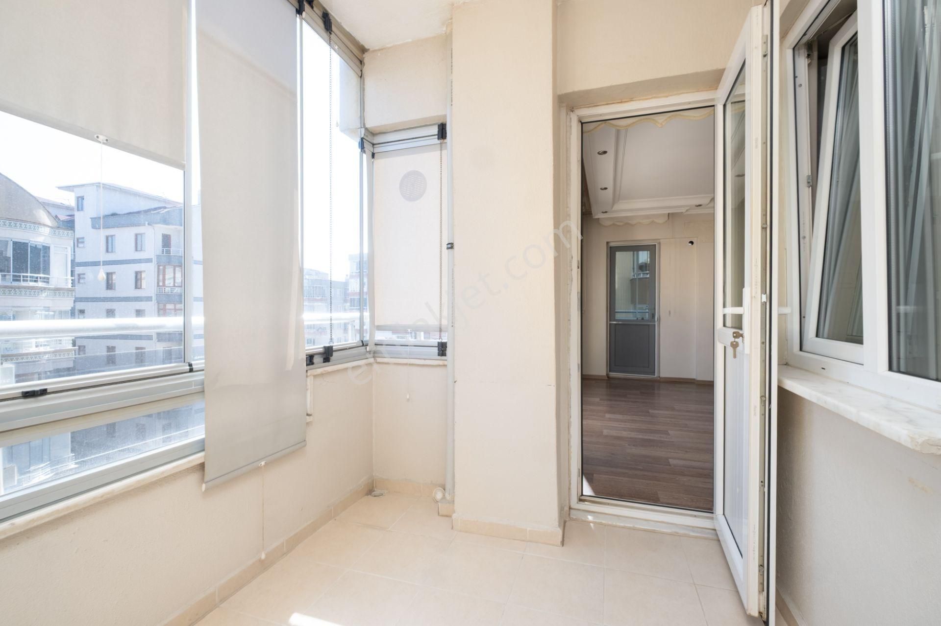 Re/max Area İhsaniye Mah. Fsm Yakını Satılık 2+1 Masrafsız Daire - Görsel 21