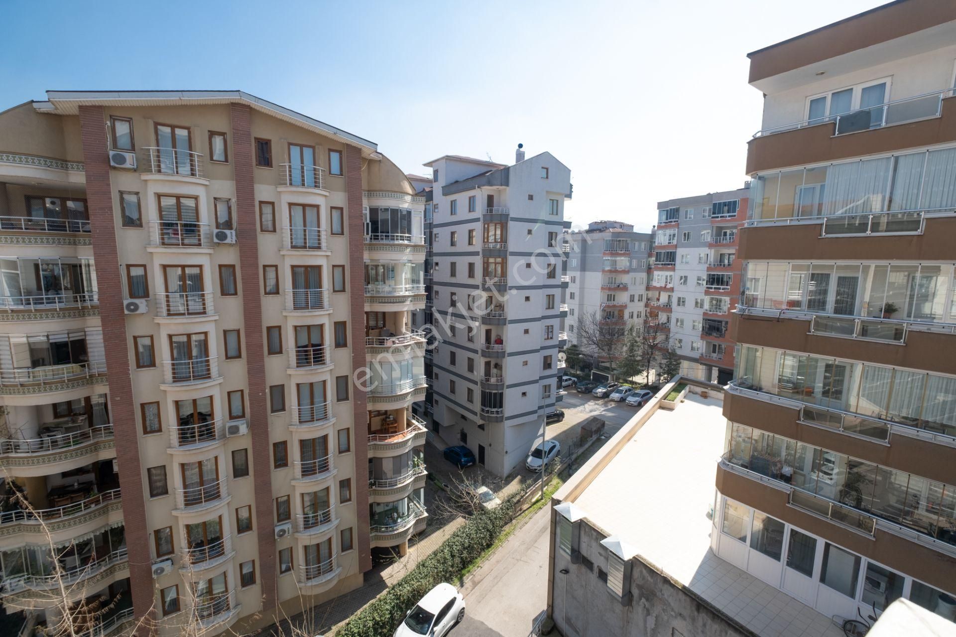 Re/max Area İhsaniye Mah. Fsm Yakını Satılık 2+1 Masrafsız Daire - Görsel 22