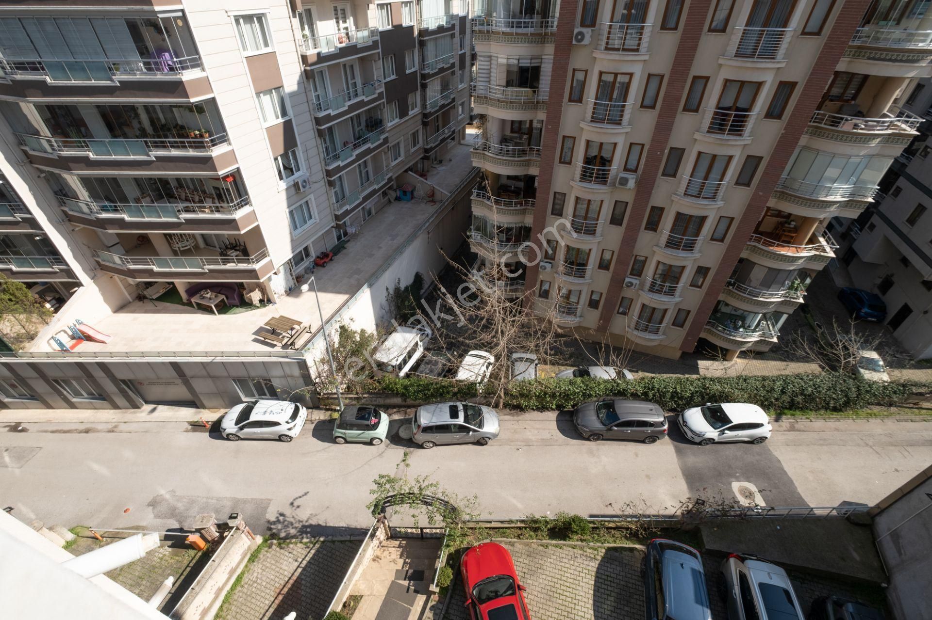 Re/max Area İhsaniye Mah. Fsm Yakını Satılık 2+1 Masrafsız Daire - Görsel 23