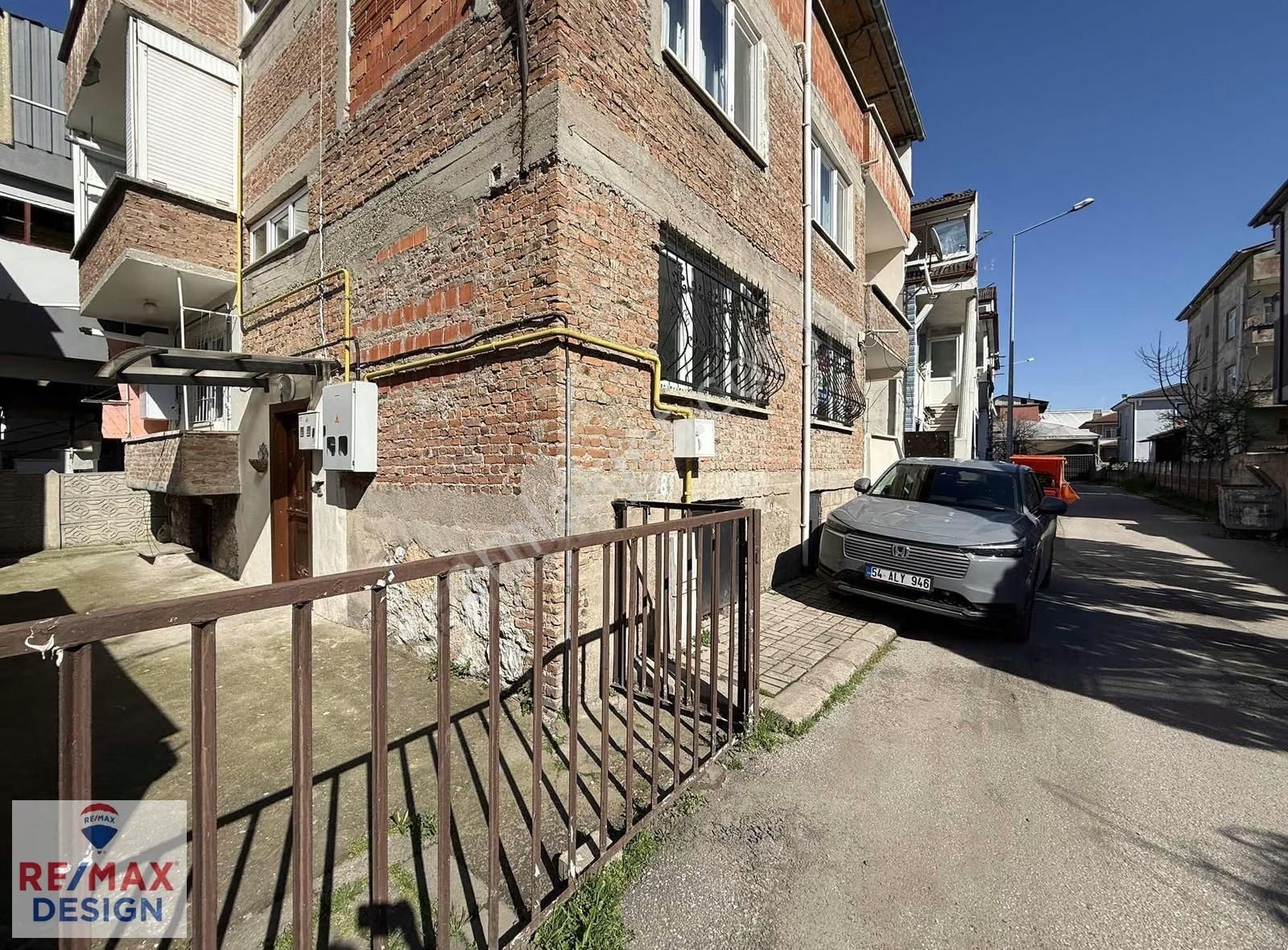 Mithatpaşa Mahallesinde Kiralık 3+1 Daire - Görsel 5