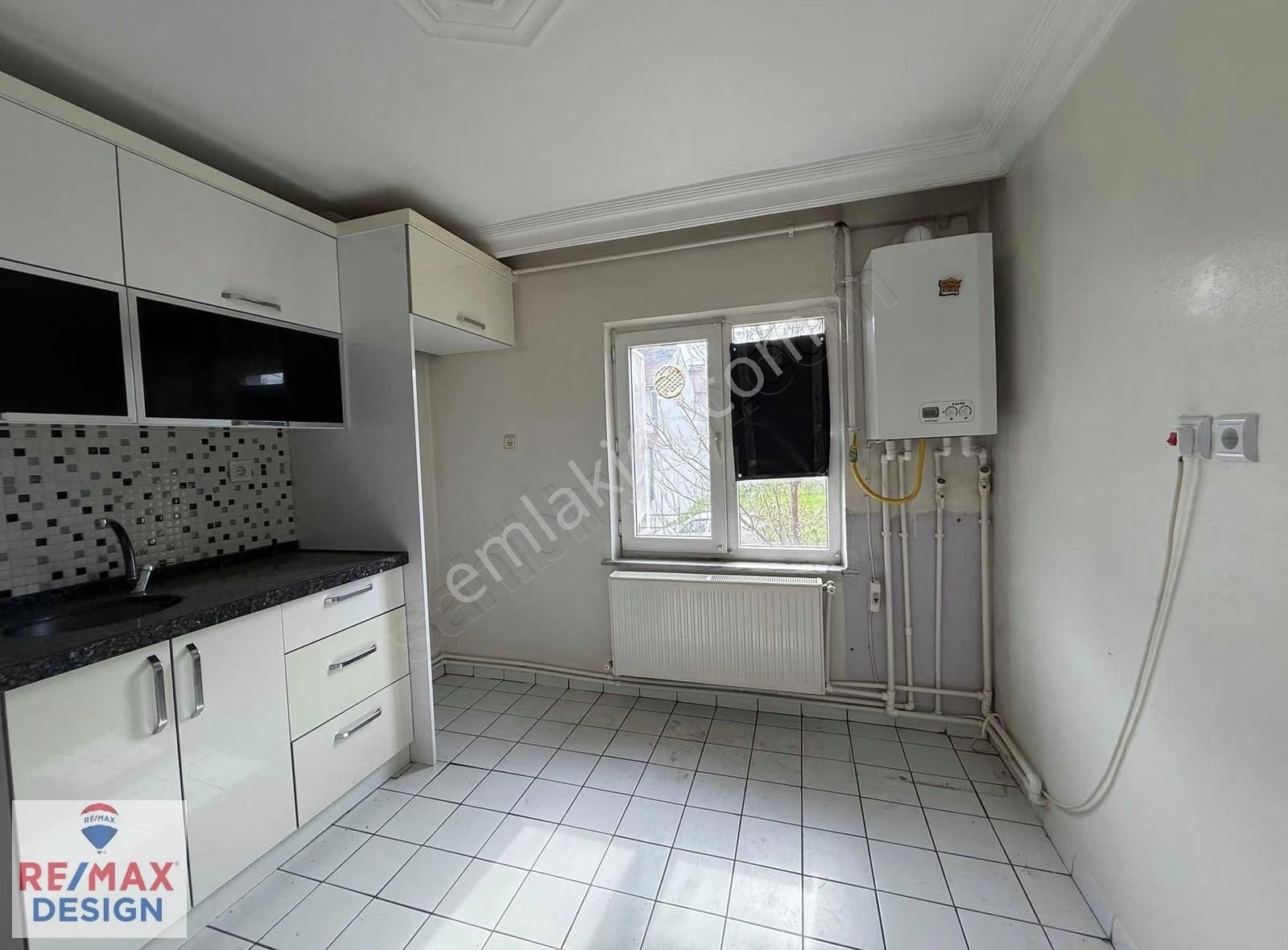 Tekeler Çağlayan Bloklarında 2+1 Kiralık Remax Desıgn - Görsel 8