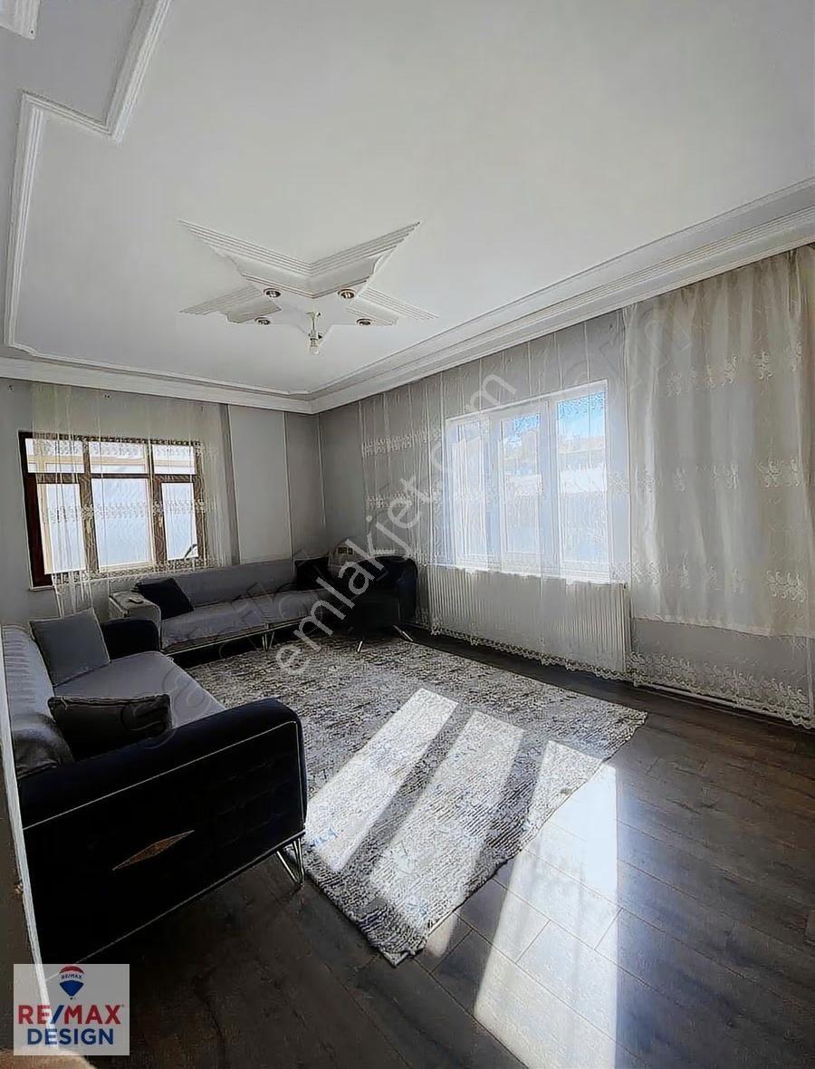Arifiye Fatih Mah 3+1 Satılık Daire Remax Şeyma - Görsel 3