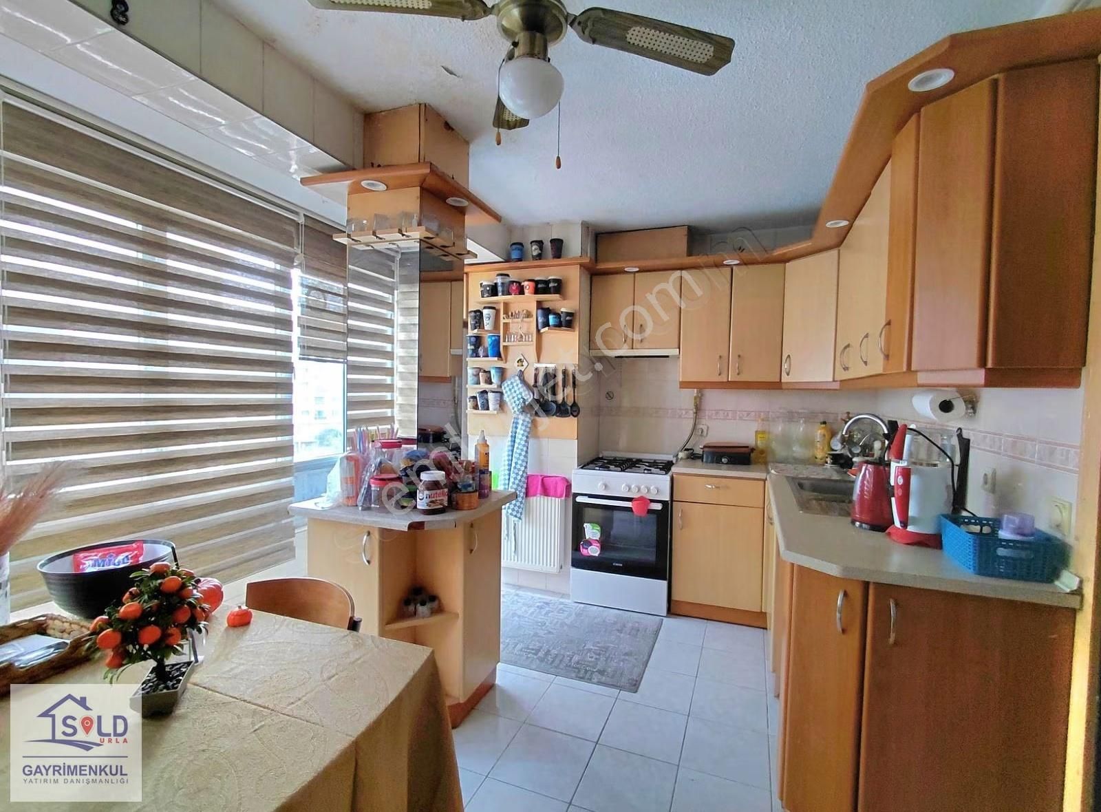 Göztepe Mahallesi Cadde Üstü Deniz Manzaralı Satılık Daire - Görsel 13