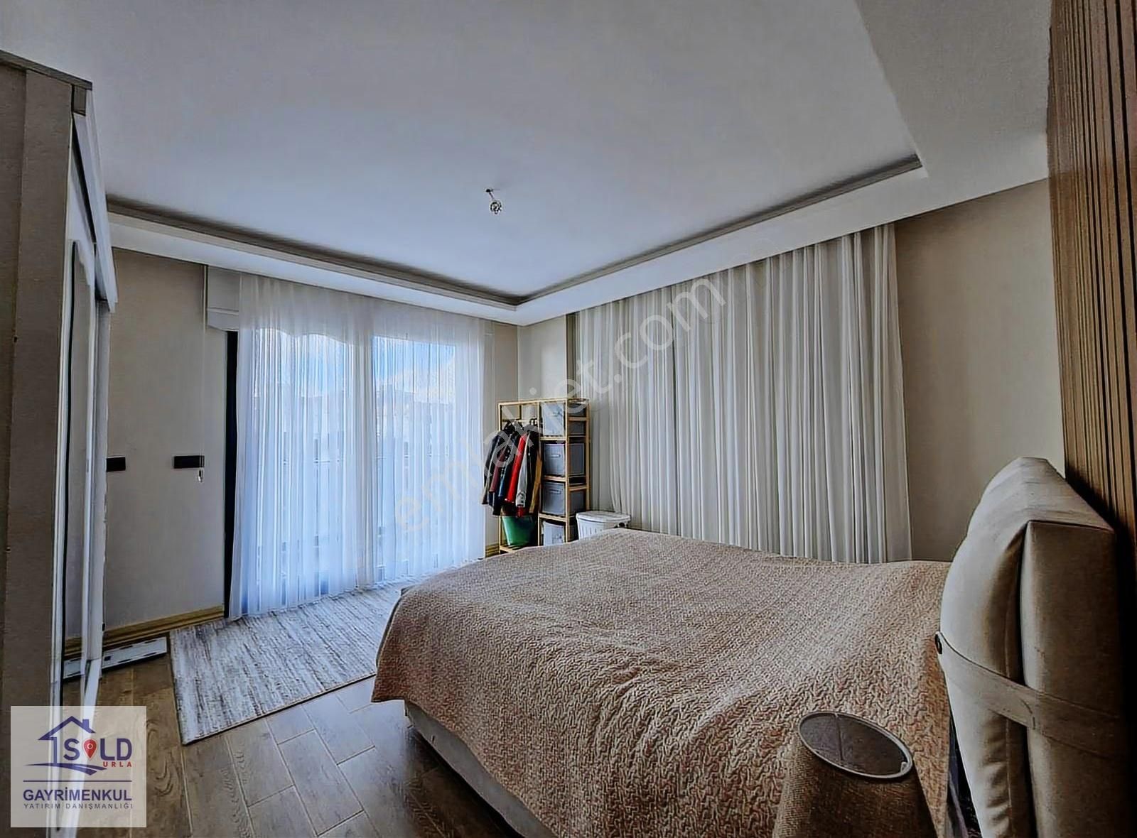 Seferihisar Camikebir Mahallesi'nde 2+1 Kiralık Daire - Görsel 12