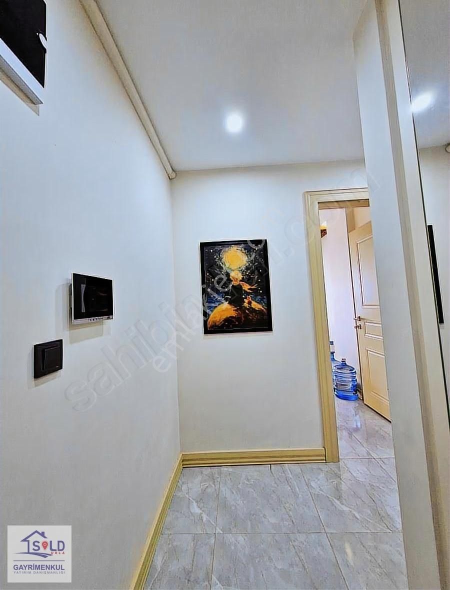 Seferihisar Camikebir Mahallesi'nde 2+1 Kiralık Daire - Görsel 9