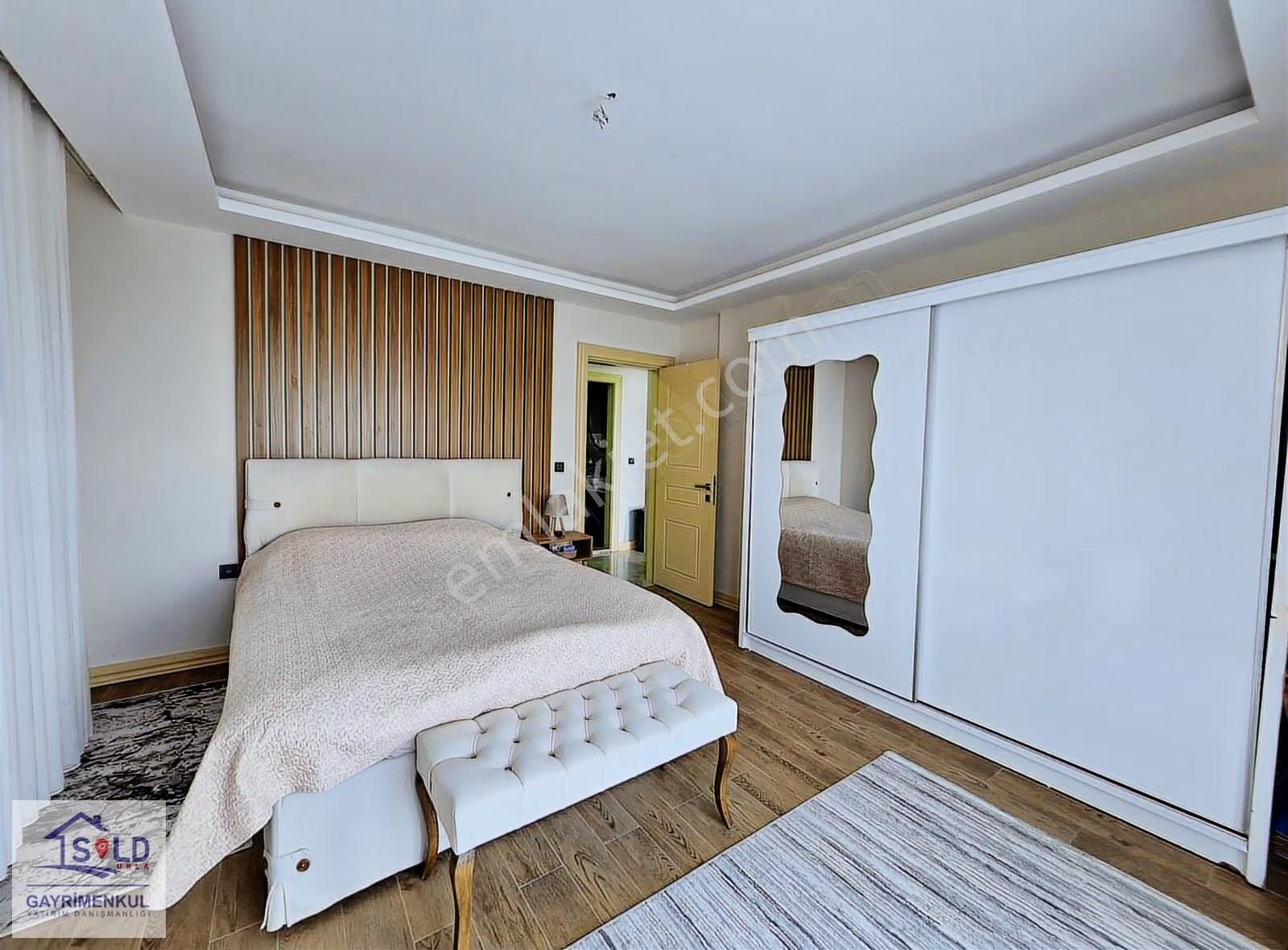 Seferihisar Camikebir Mahallesi'nde 2+1 Kiralık Daire - Görsel 6