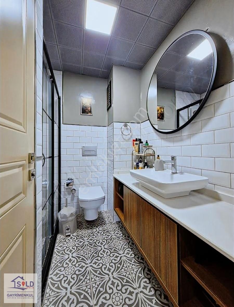 Seferihisar Camikebir Mahallesi'nde 2+1 Kiralık Daire - Görsel 17