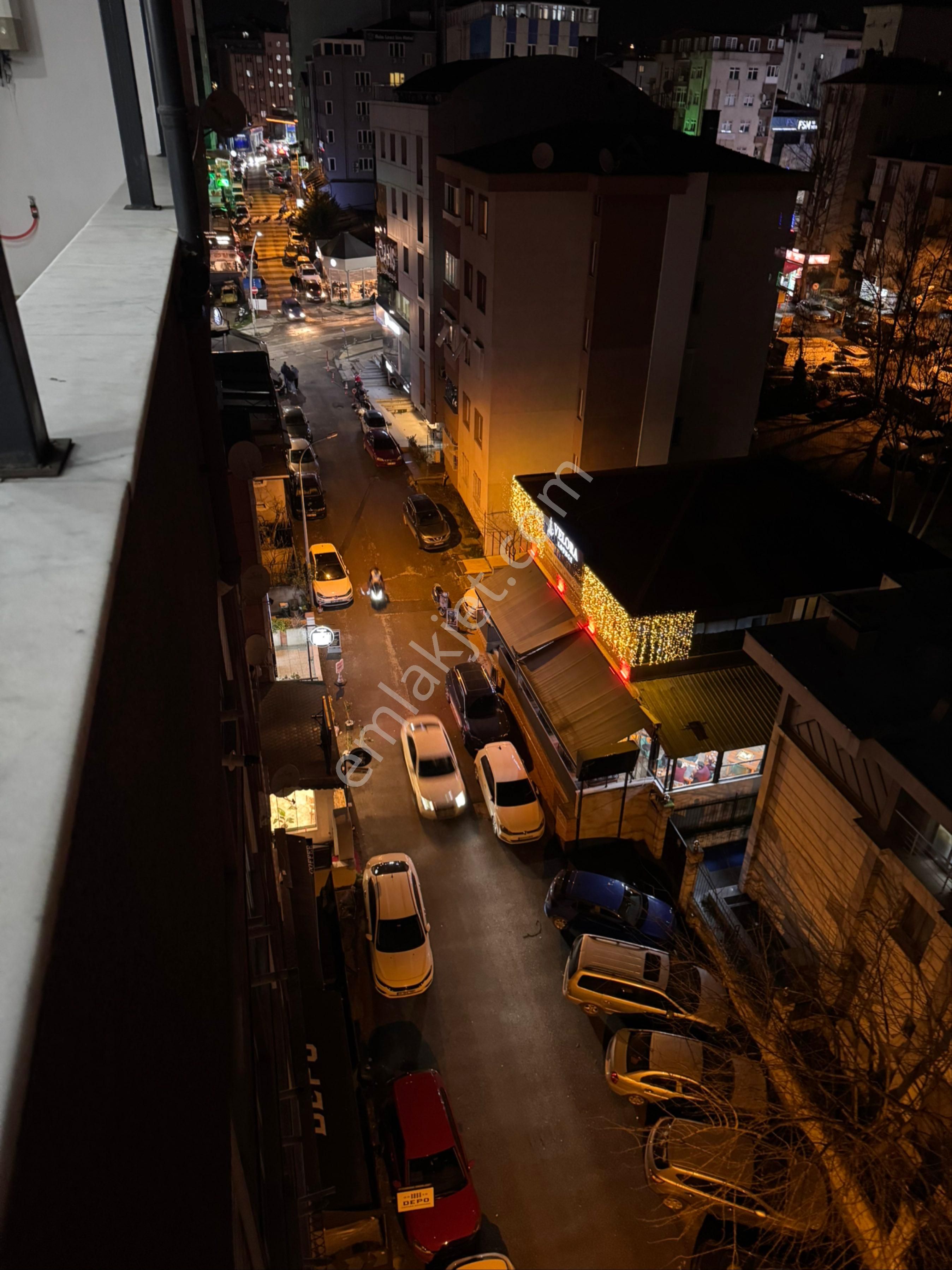 Kavacığın Kalbinde Ana Caddede 142 Mt - Görsel 16