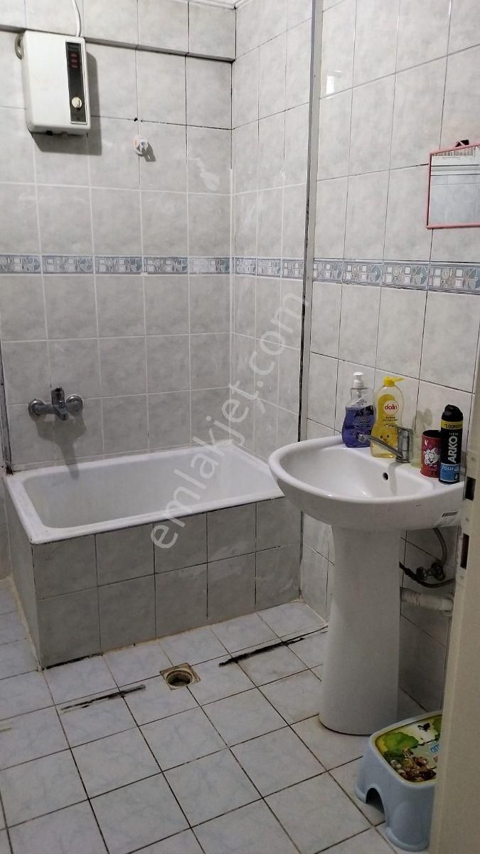 Şekerlerden Konak Merkezde Metroya Yakın 3+1 Kiralık Daire - Görsel 2