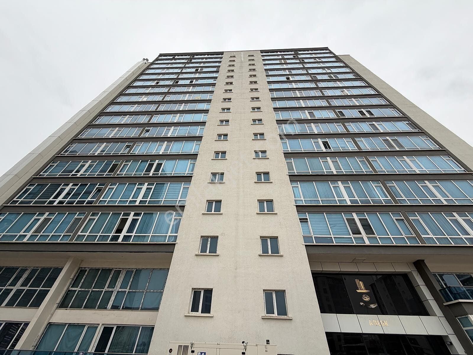 Ankara Etimesgut’ta Metroya Yürüme Mesafesindeki Sitede Daire