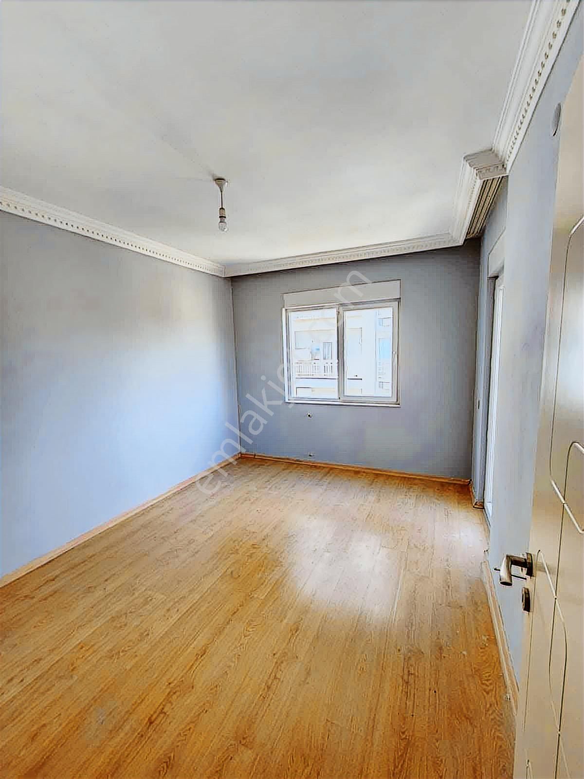 A K Mutludan Molla Yusufta Doğalgaz Kombili Site İçi 2+1 Daire - Görsel 5