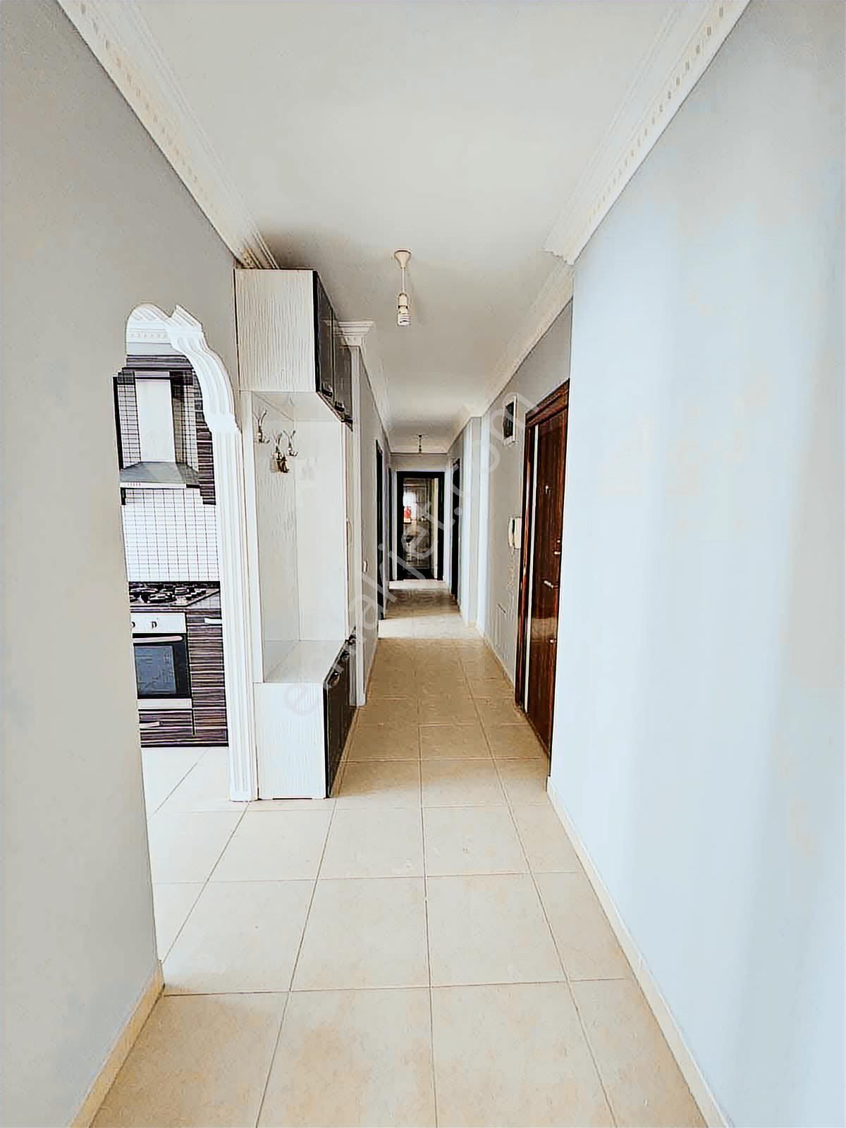 A K Mutludan Molla Yusufta Doğalgaz Kombili Site İçi 2+1 Daire - Görsel 16