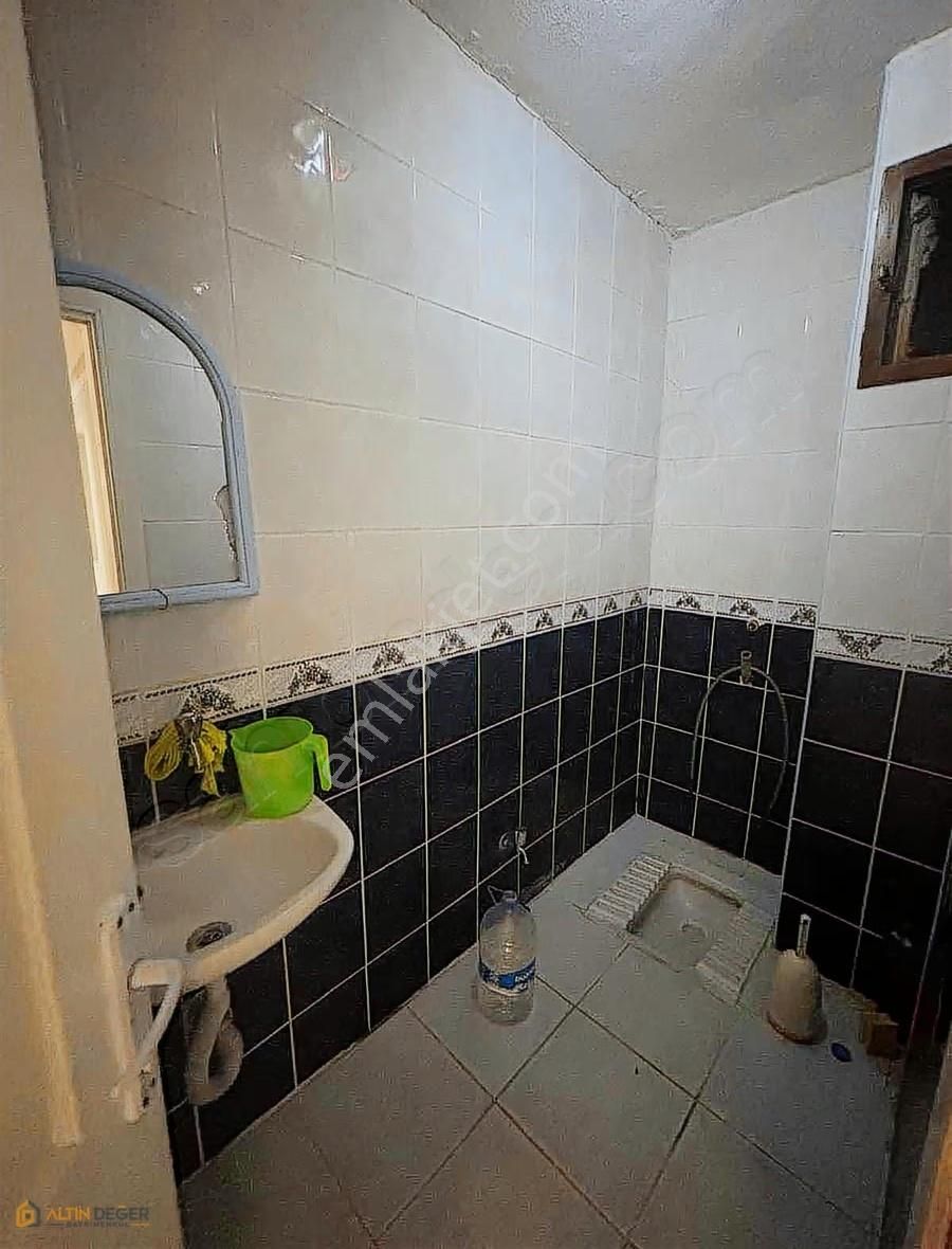 Şehitlik Mahallesinde Sessiz Ve Huzurlu Konumda Giriş Kat 3+1 - Görsel 17