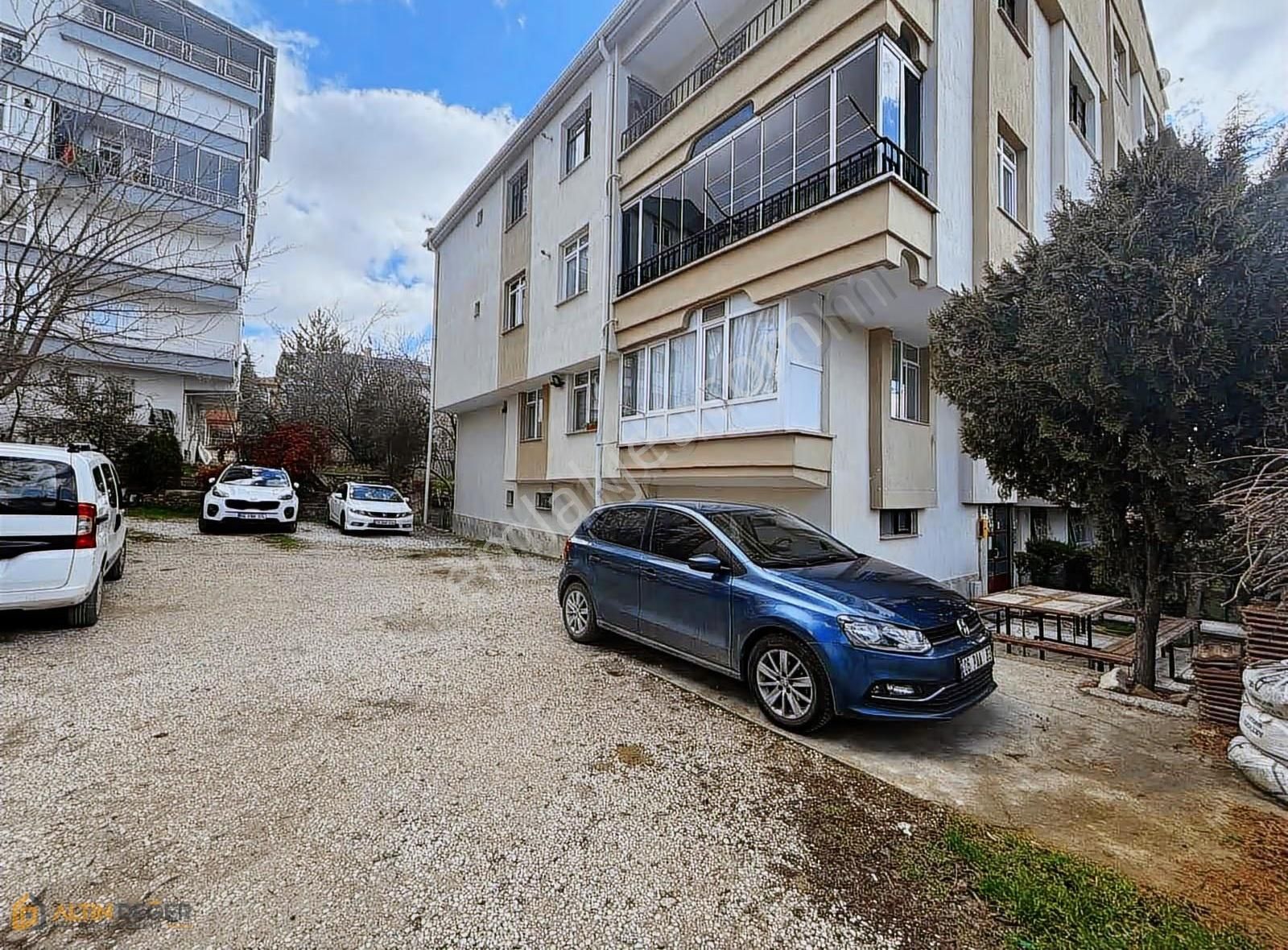 Şehitlik Mahallesinde Sessiz Ve Huzurlu Konumda Giriş Kat 3+1 - Görsel 4