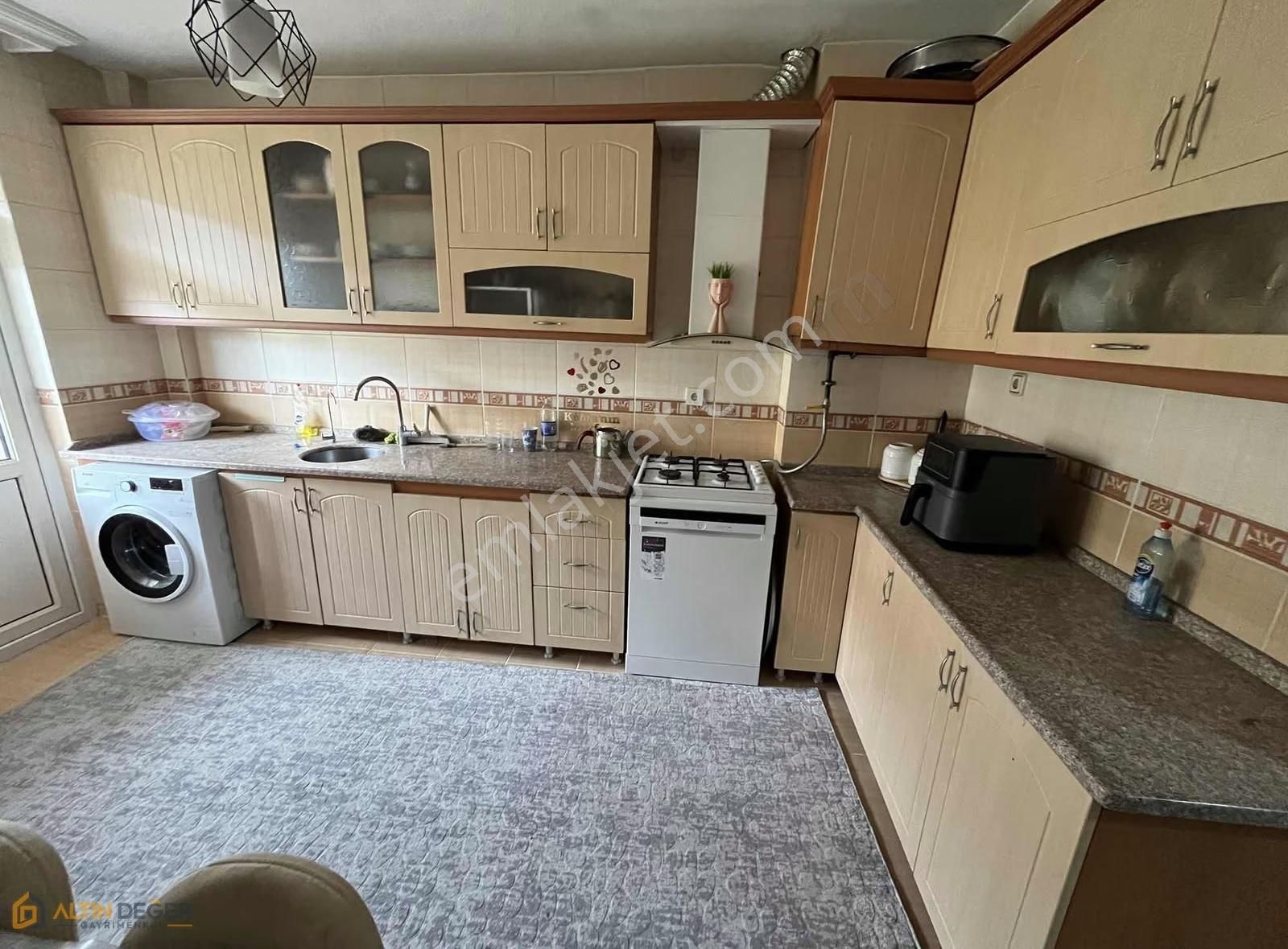 Şehitlikte Full Yapılı Güney Cephe Satılık 3+1 Daire