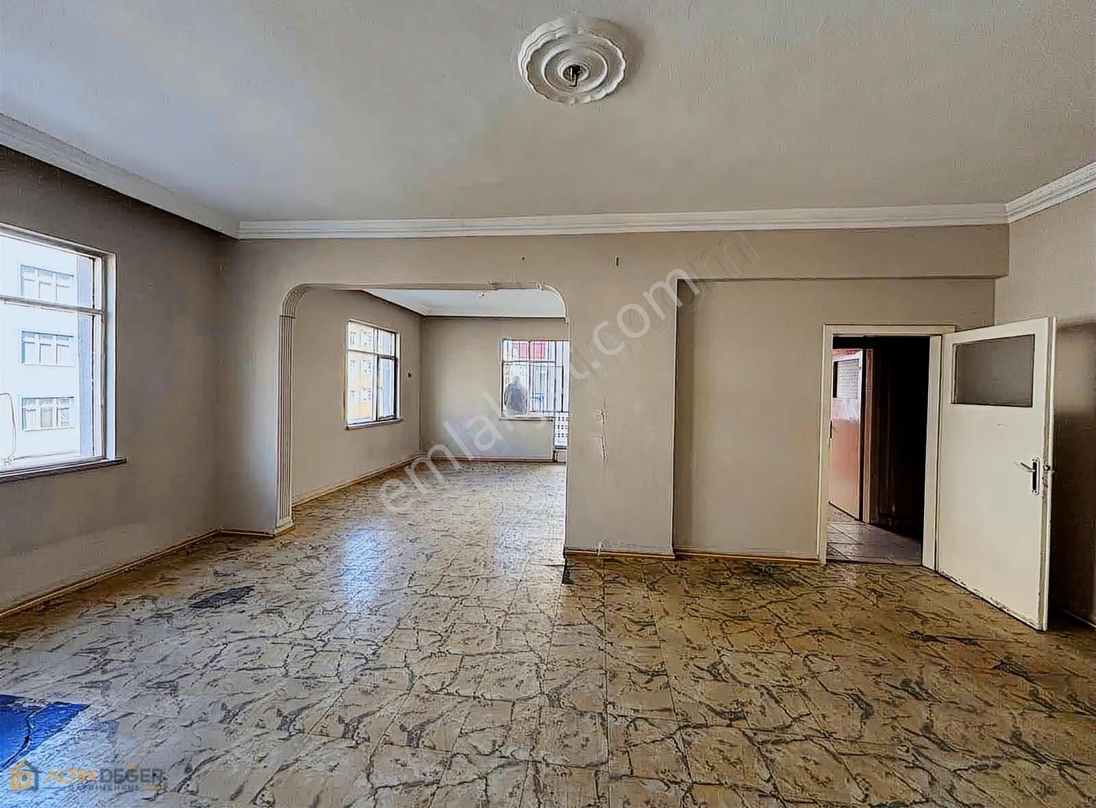 Yatırıma Uygun Fırsat Daire Merkezde Ara Kat - Görsel 13