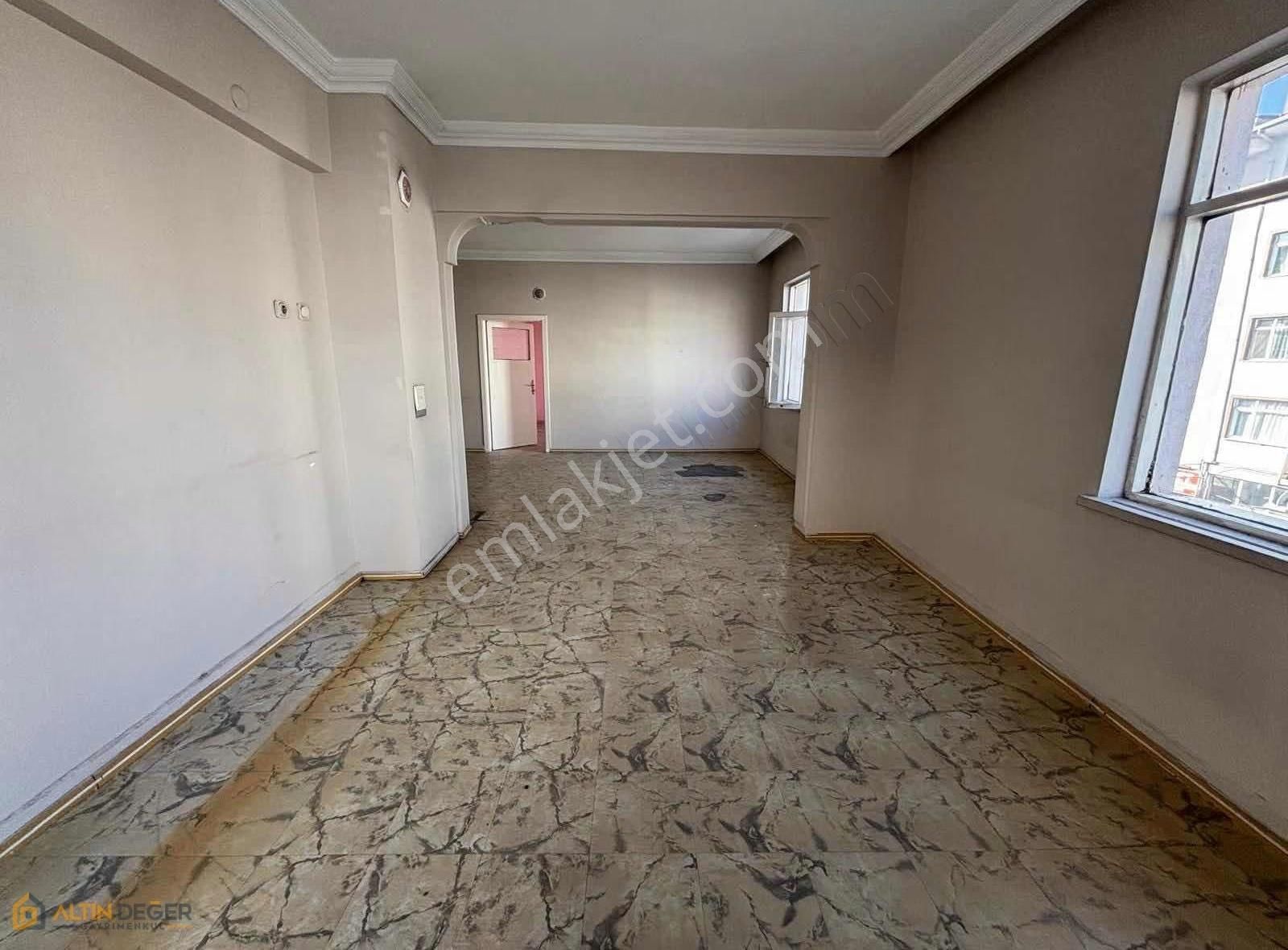 Yatırıma Uygun Fırsat Daire Merkezde Ara Kat - Görsel 11