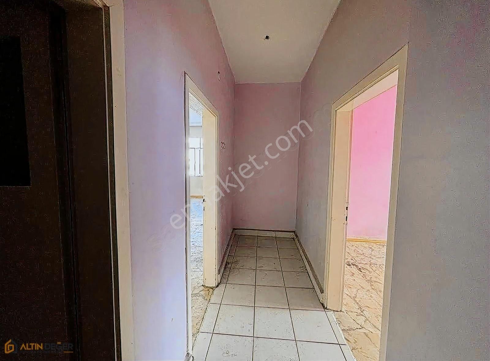 Yatırıma Uygun Fırsat Daire Merkezde Ara Kat - Görsel 8