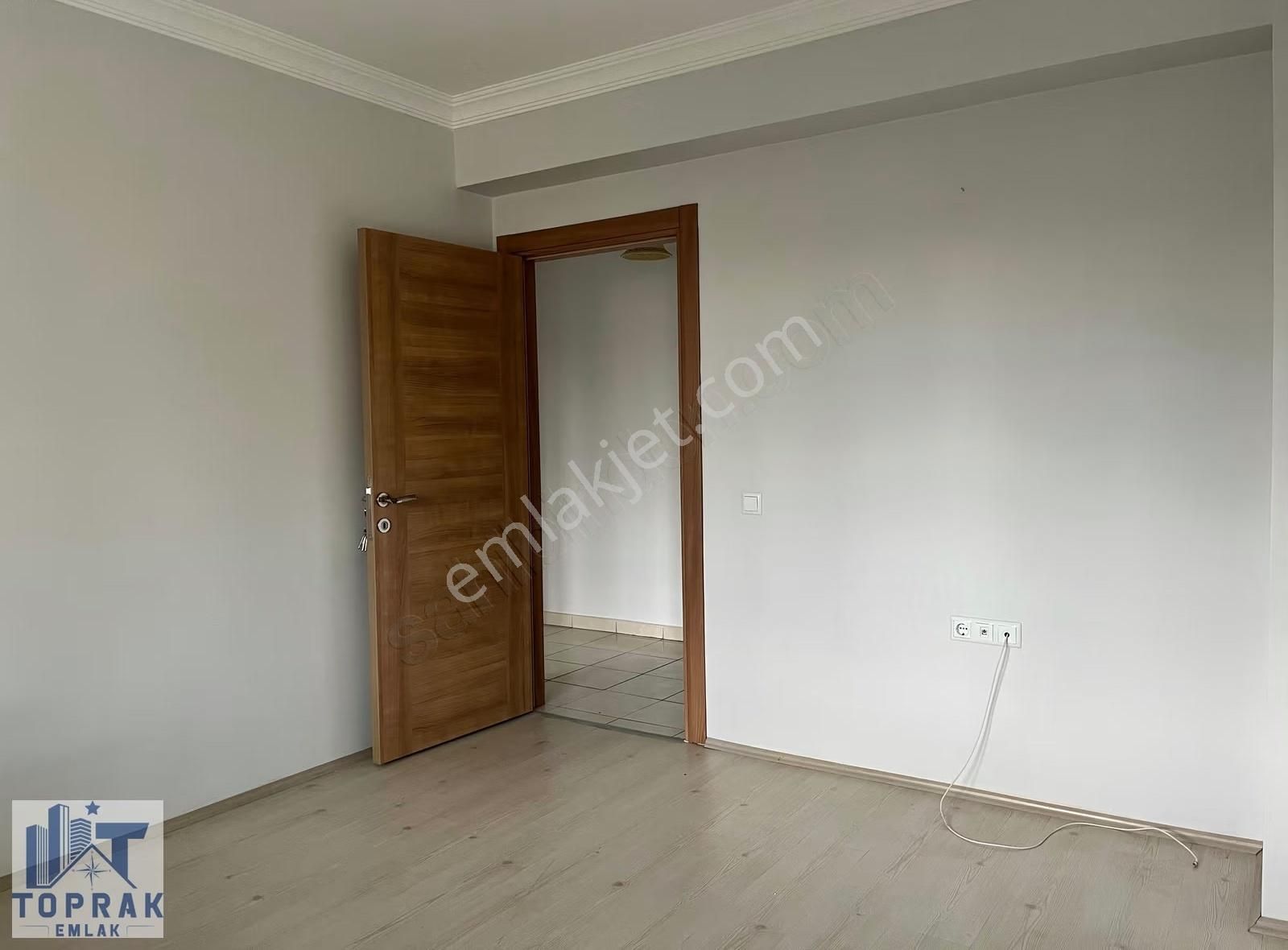 Toprak Emlaktan Osmangazi Mh Ebeveyn Banyolu/ 130m2 /kiralık 3+1 - Görsel 18